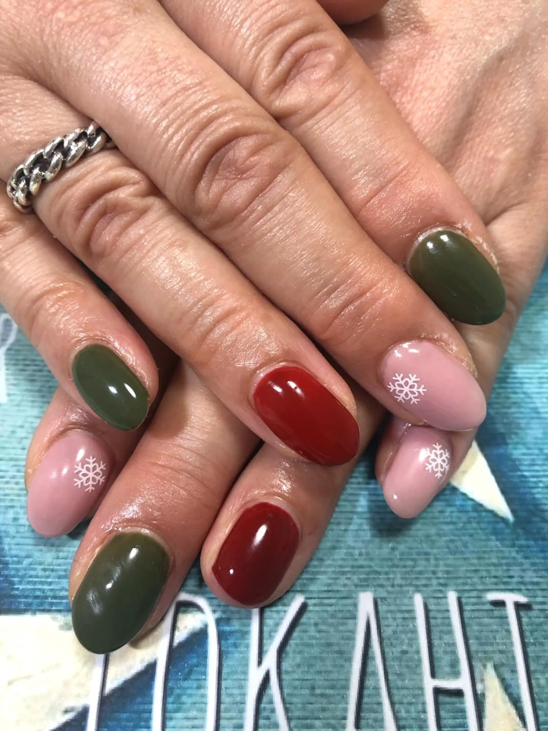 ネイル ハンドネイル フットネイル Lokahi NAILのネイルデザイン