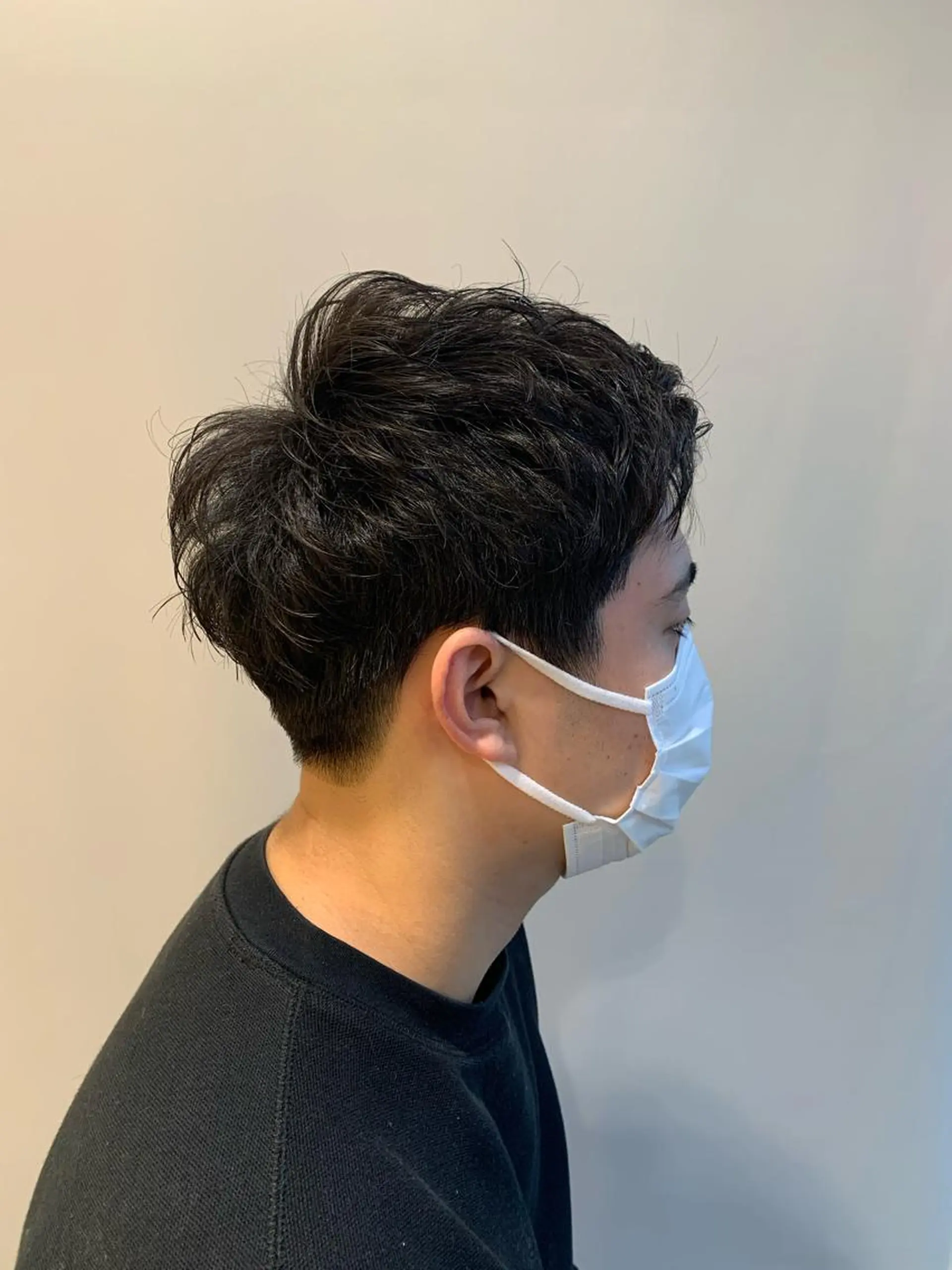 ショート カラー パーマ メンズ 加藤 綾華のヘアスタイル