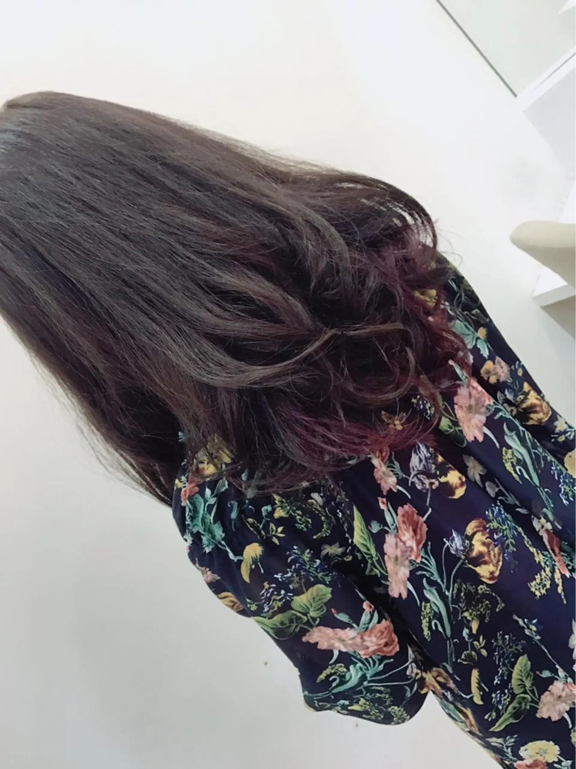 ミディアム カラー 白髪ぼかしハイライト 柳川拓哉のヘアスタイル