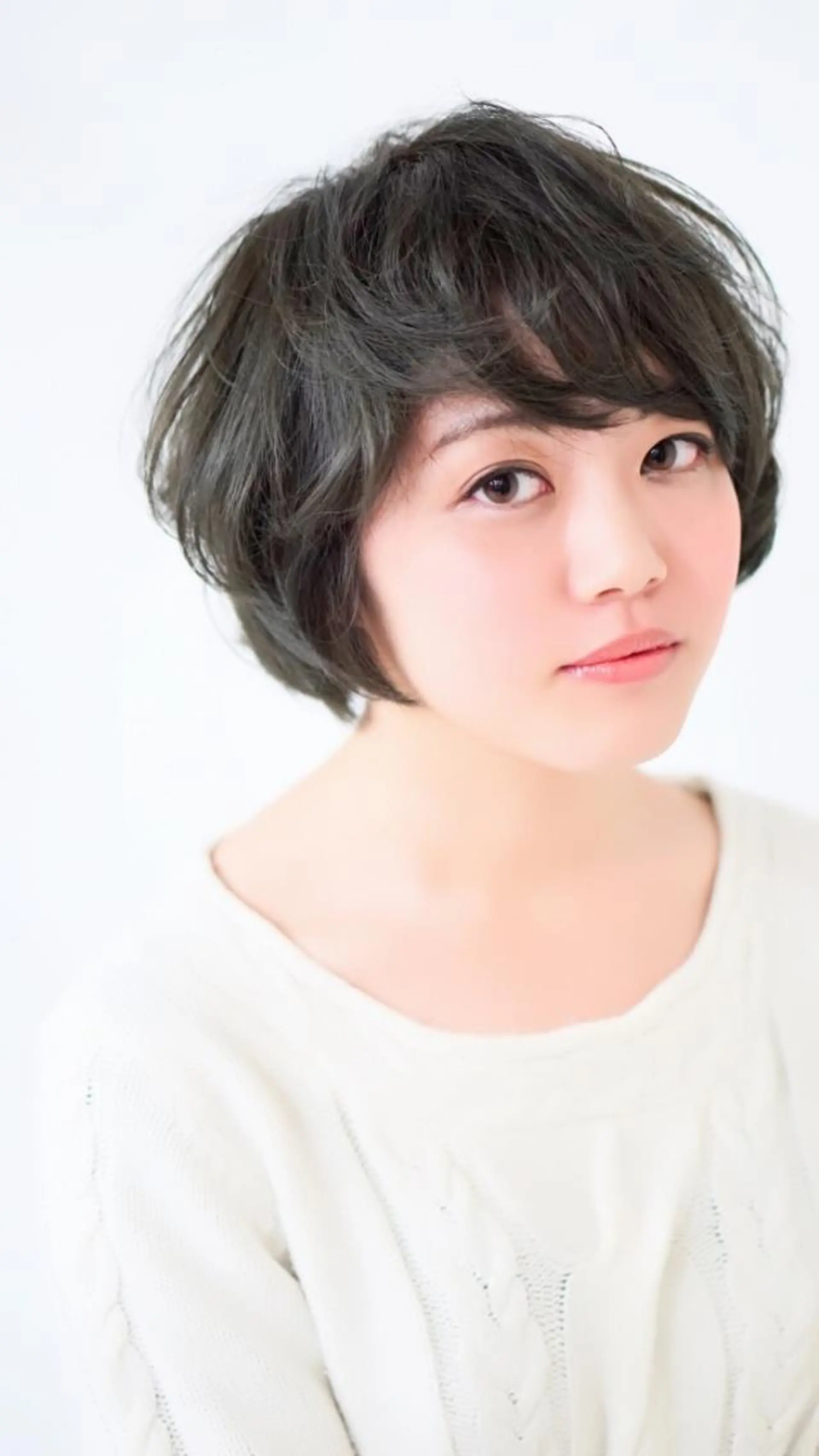 ショート カラー 透明感カラー グレージュ オリーブグレージュ オリーブグレー 森田 優也のヘアスタイル