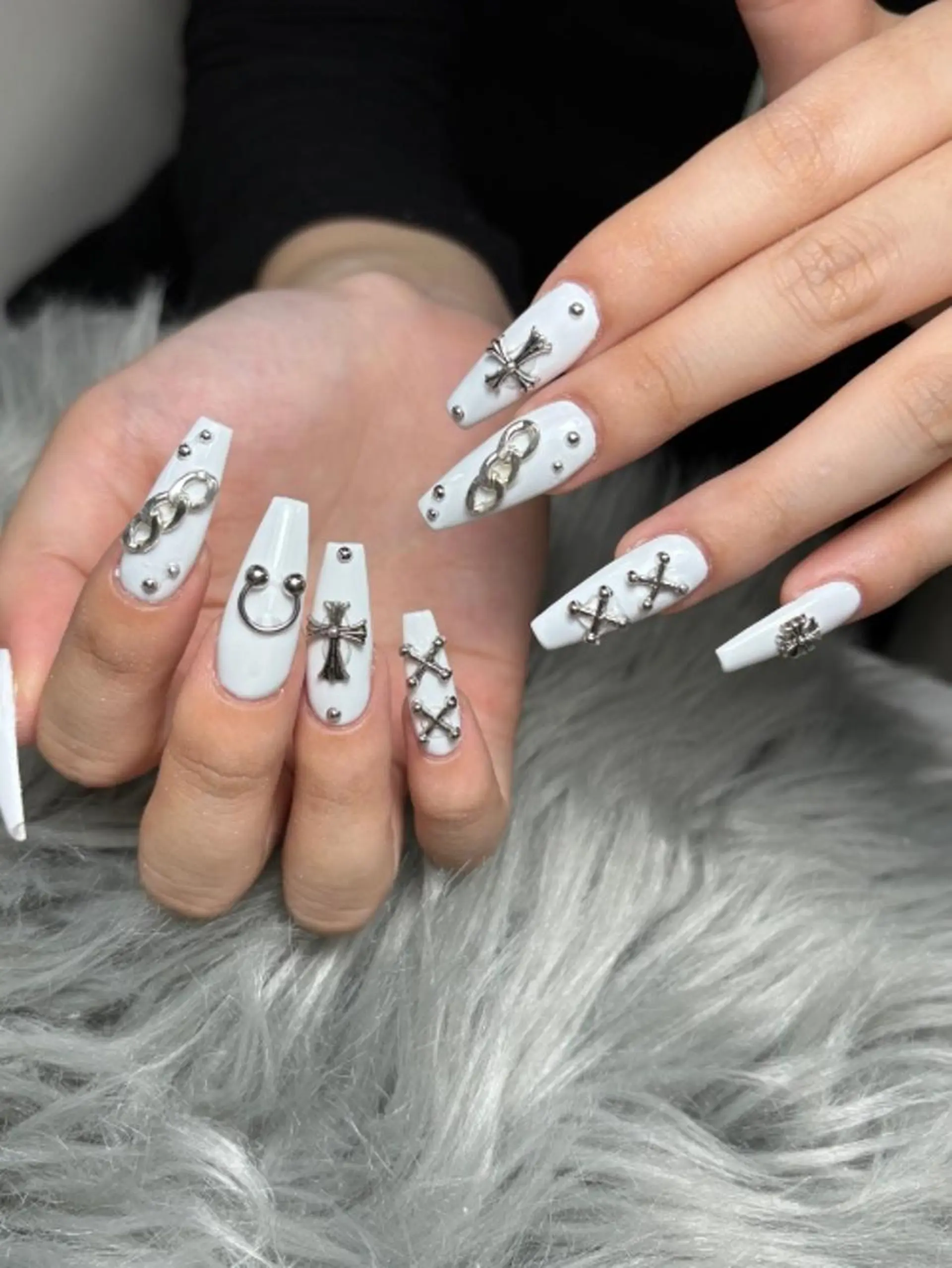 ミディアム 韓国風ヘア ハンドネイル Moomi nail salonのネイルデザイン