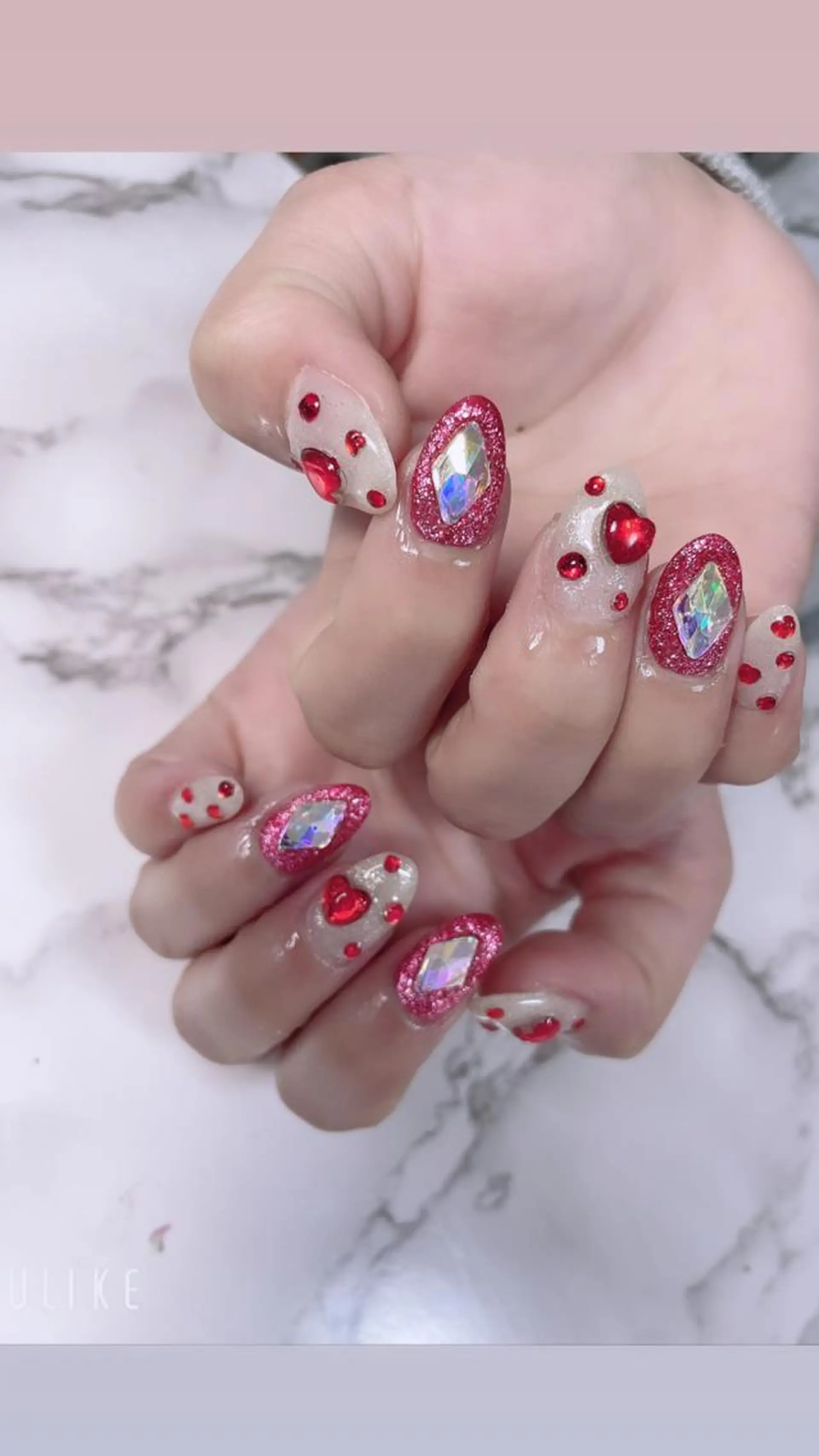 ネイル 高草木 桃香のネイルデザイン