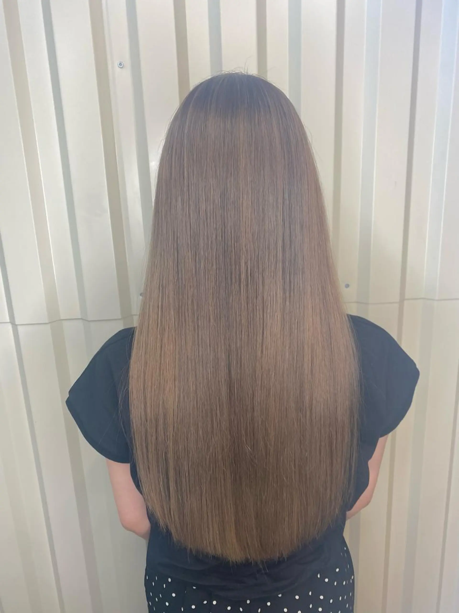 ロング カラー fand AKANE のヘアスタイル