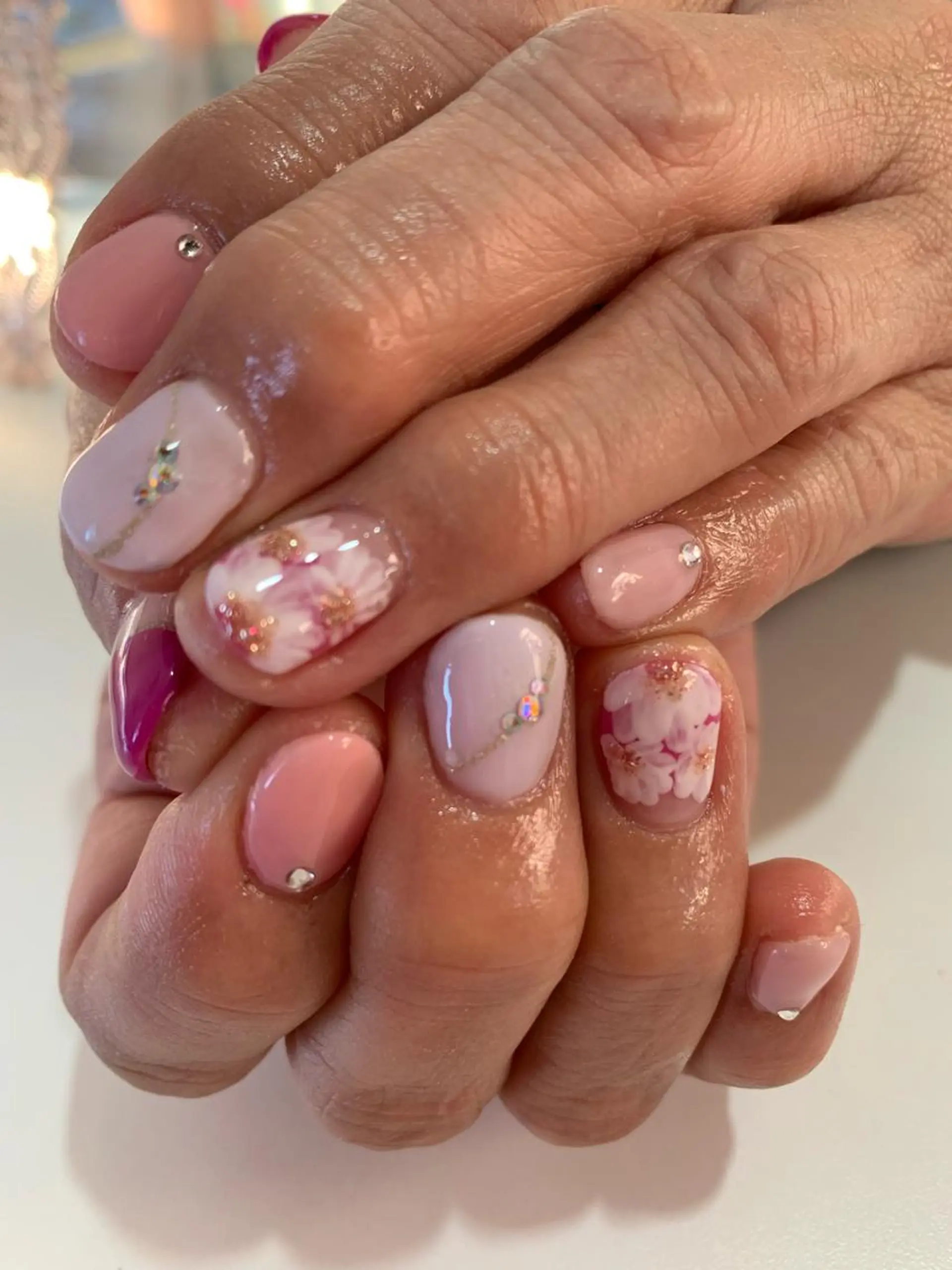 ネイル 春ネイル ネイルサロンラウンドトリップ所属・石江 実希のネイルデザイン