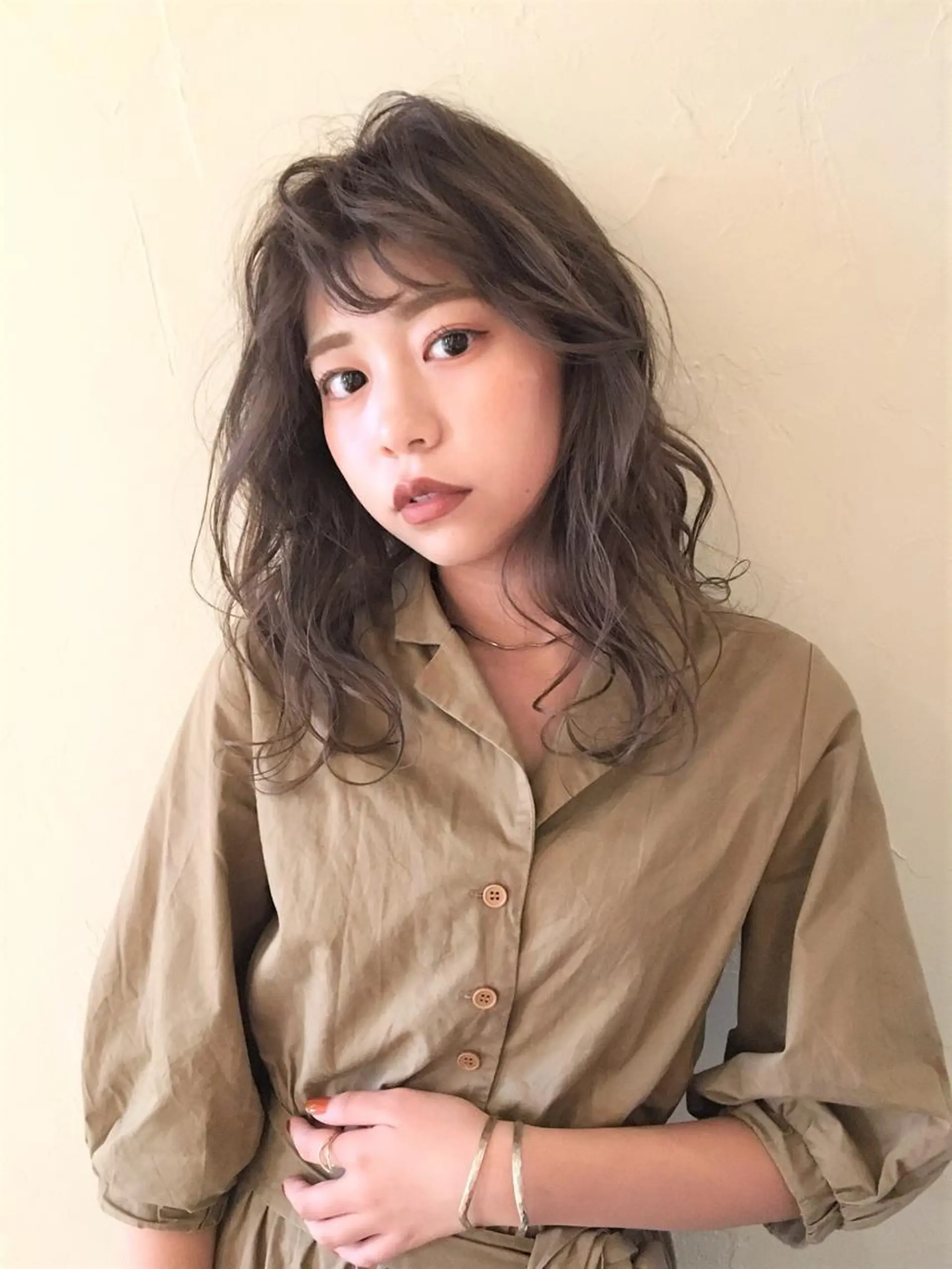 セミロング historico所属・シマダ アユミのヘアスタイル