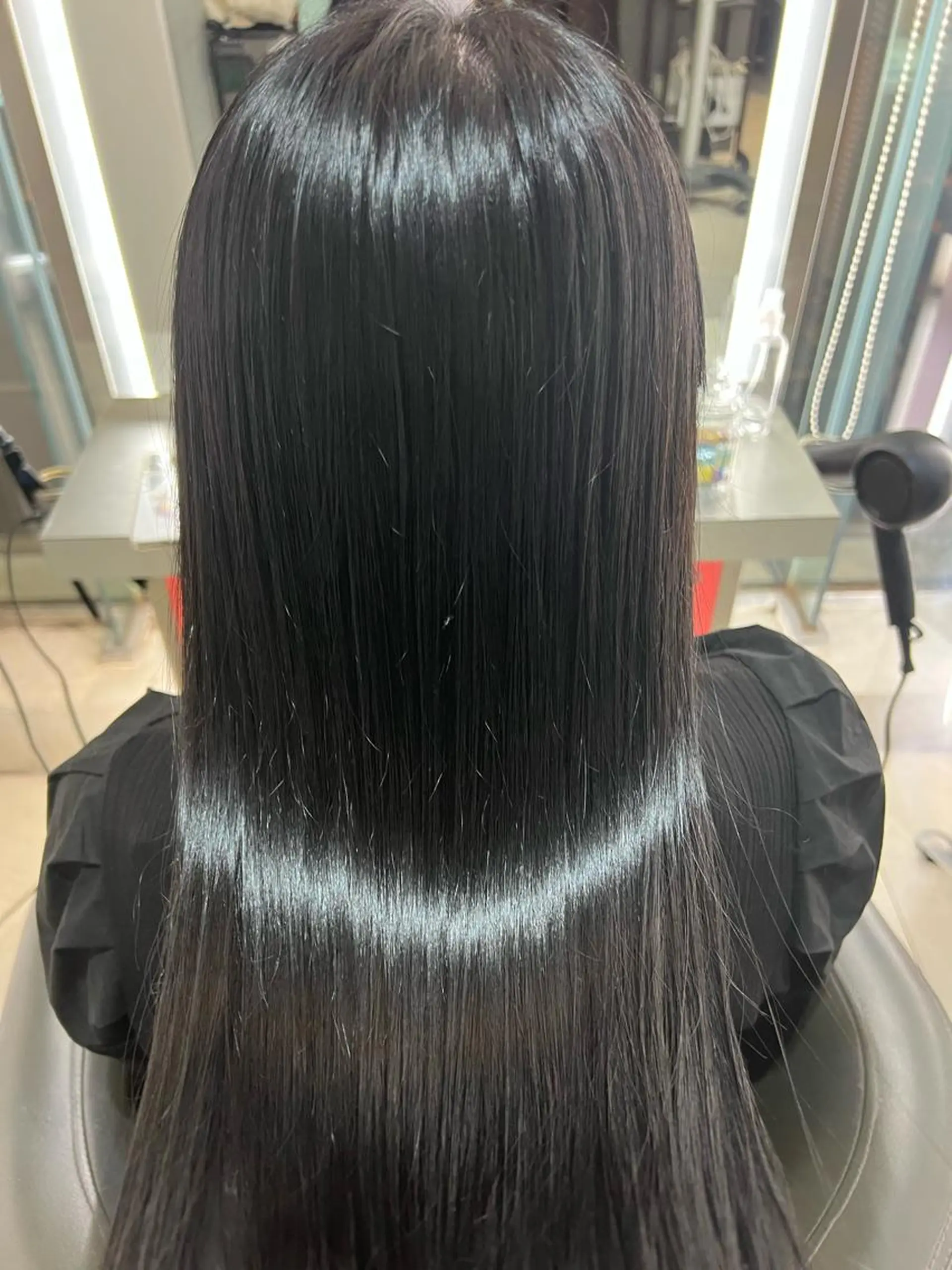 ロング Eleanor 池袋 ミカのヘアスタイル