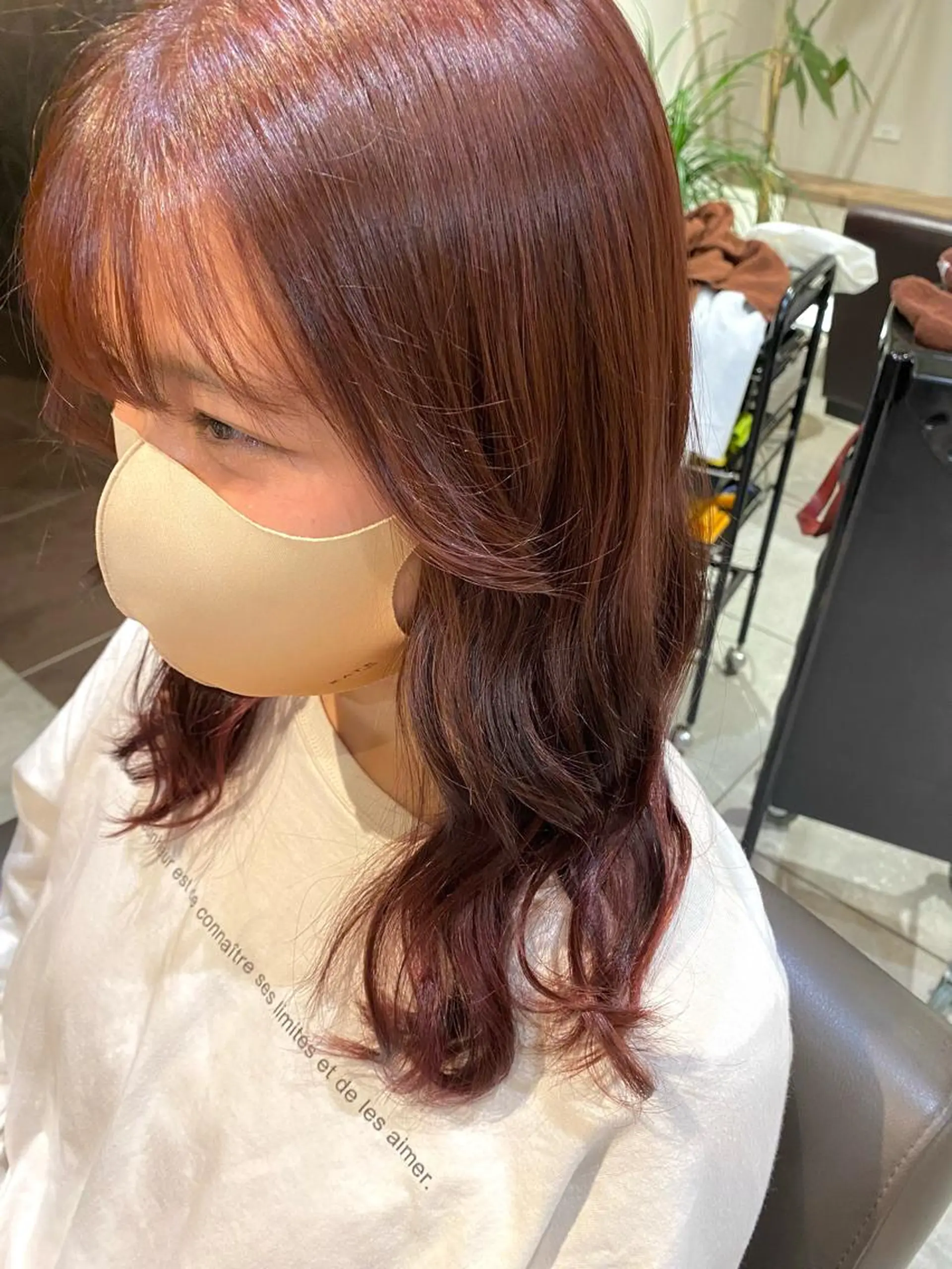 ミディアム カラー 韓国風ヘア タッセルカット 川越 輝梨奈のヘアスタイル