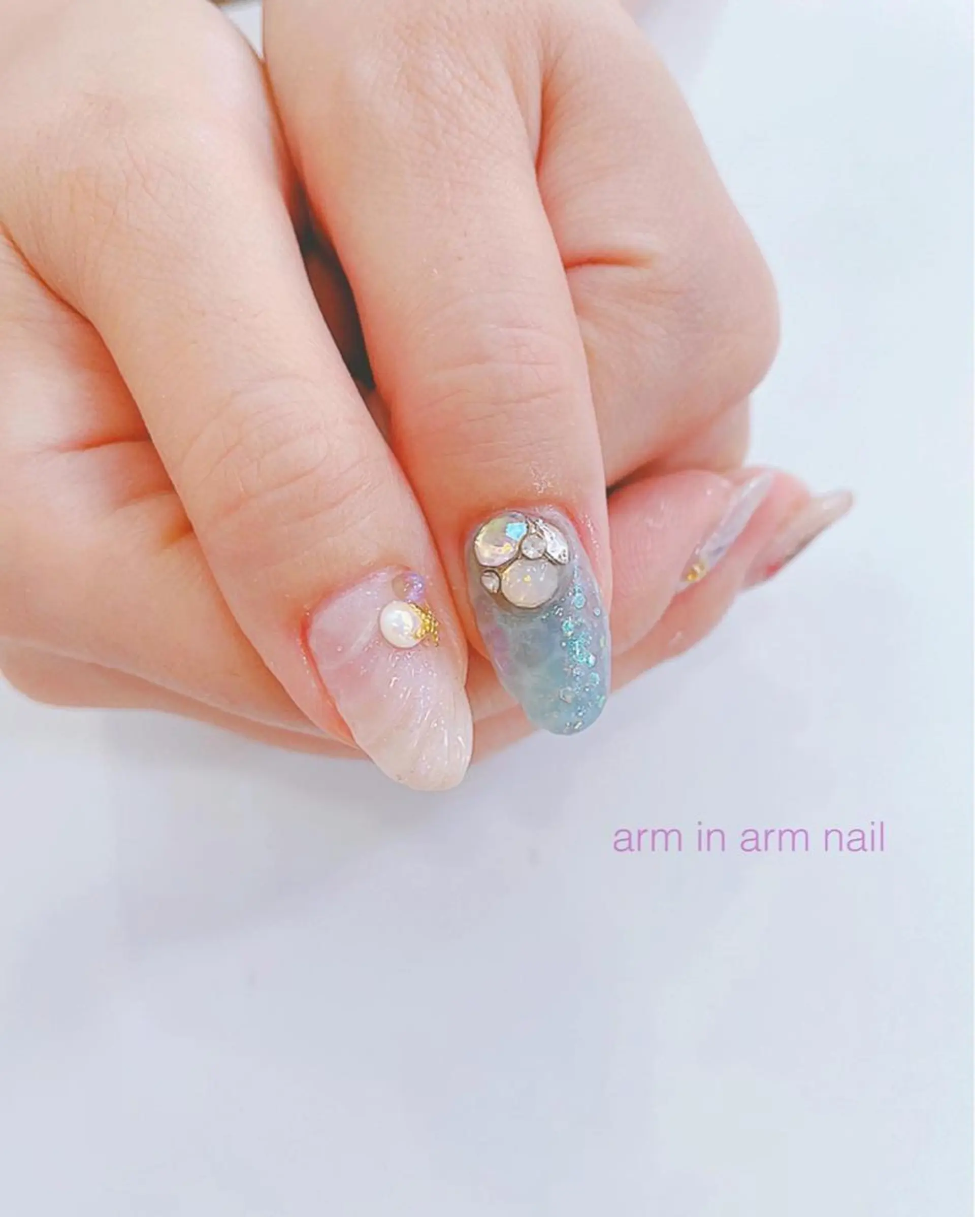 ネイル arm in arm ︎✿Yamamotoのマツエク・マツパデザイン