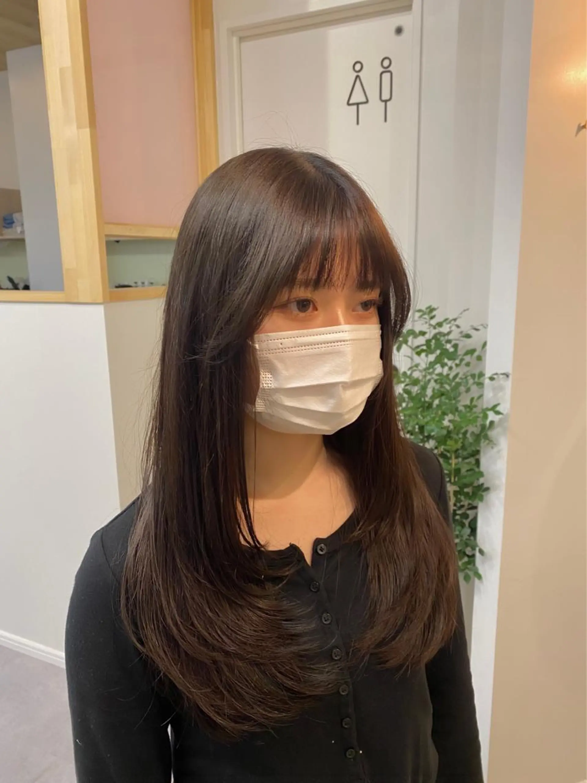 ロング 韓国風ヘア レイヤーカット sanae /透明感カラーのヘアスタイル