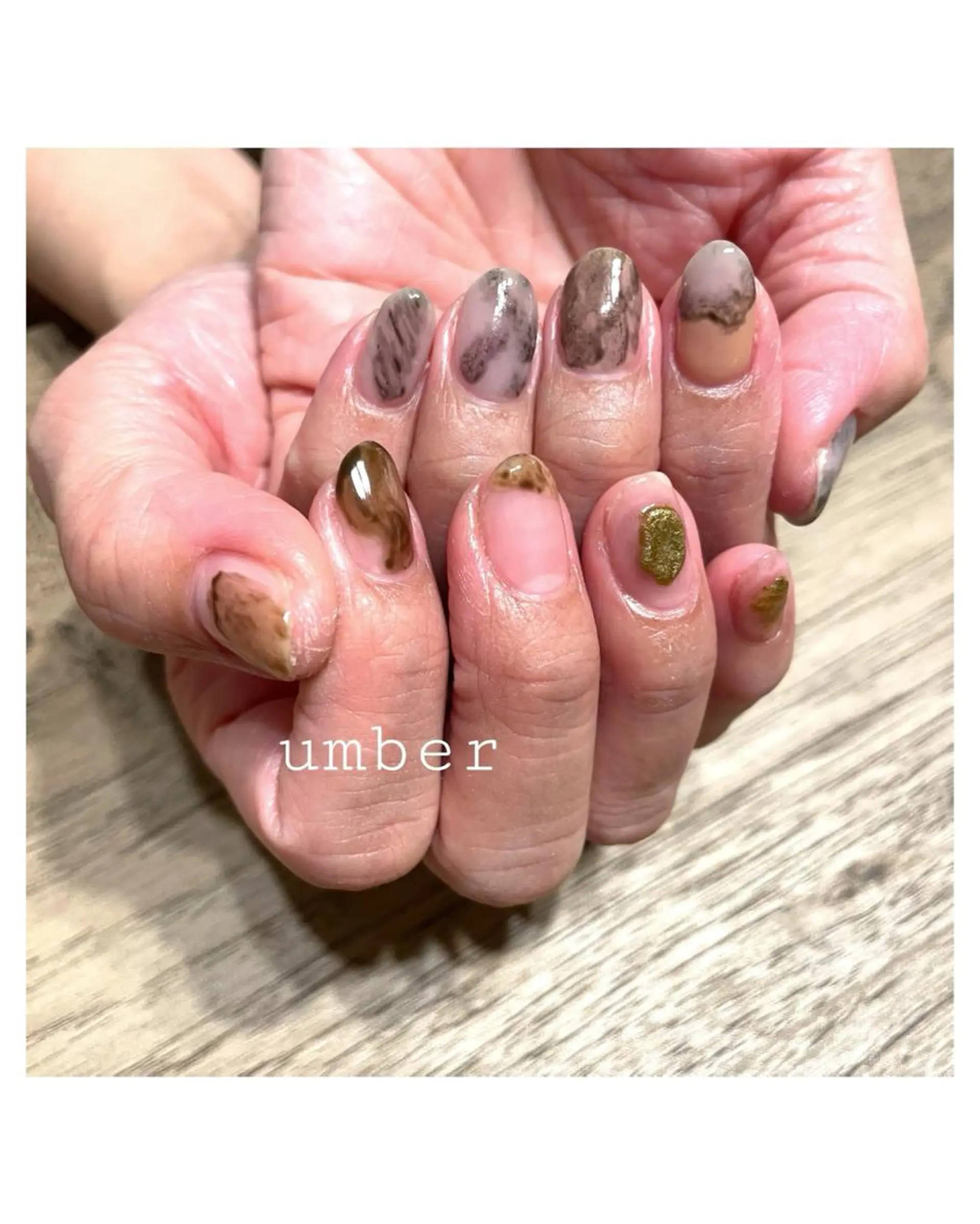 ネイル ニュアンスネイル ハンドネイル umber 三茶1分のネイルデザイン