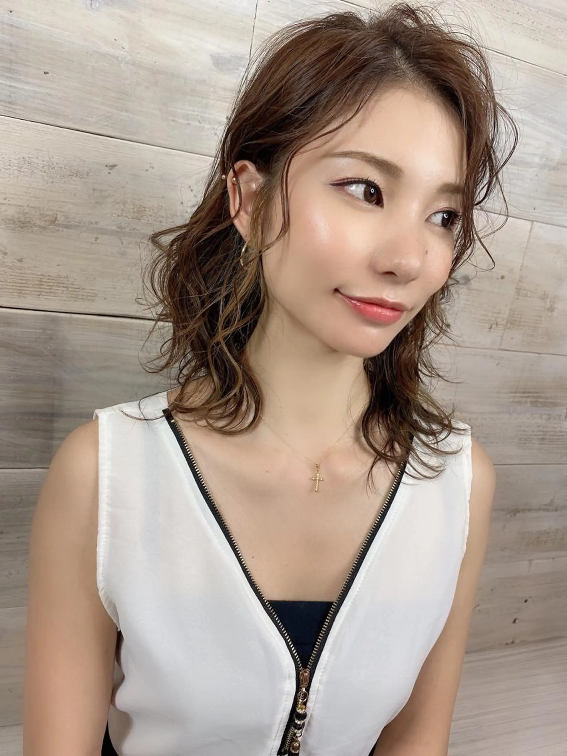 ミディアム カラー ○HITOMI ○のヘアスタイル