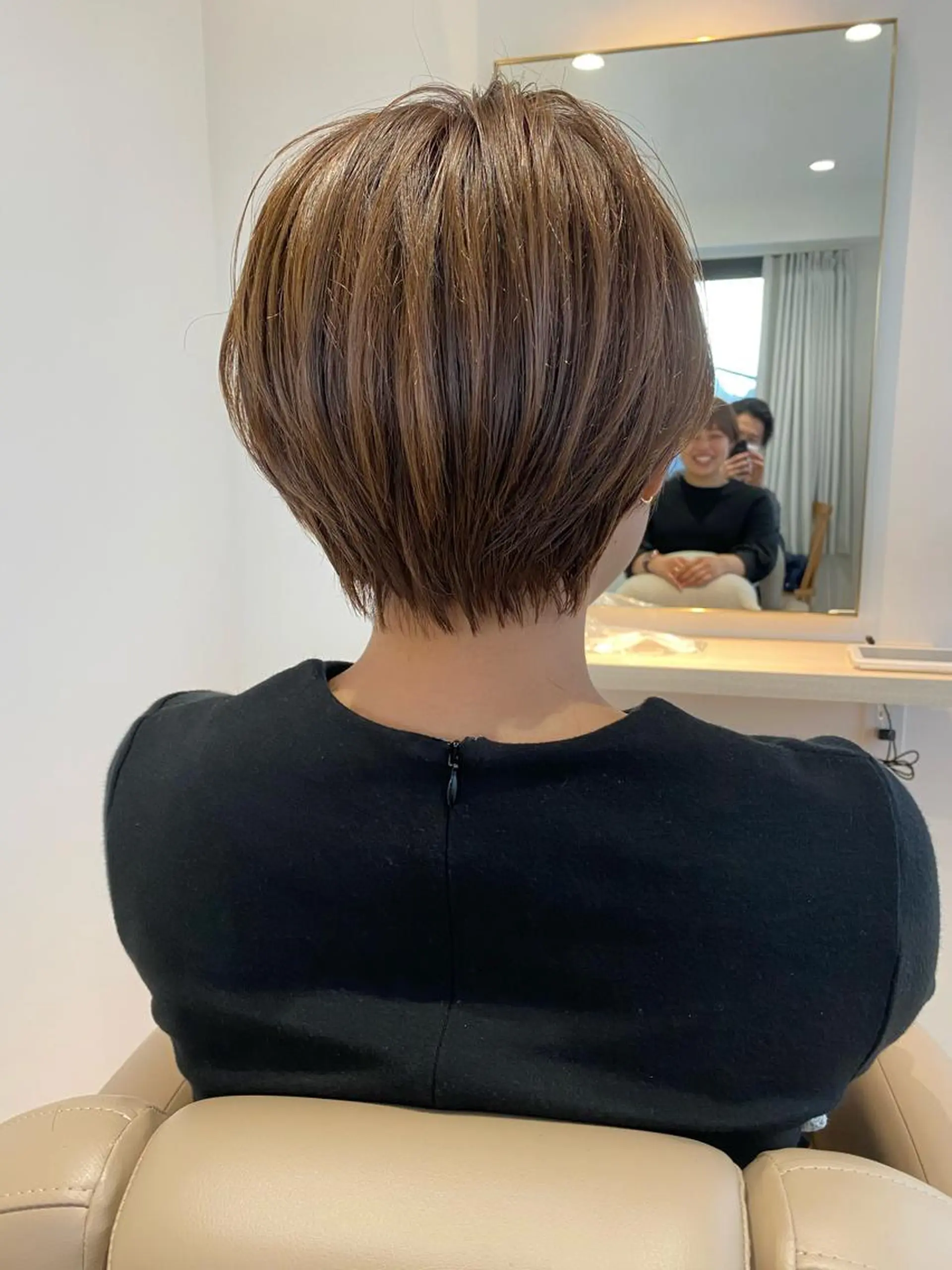 ショート カラー カット ヘアカラー トリートメント 森 海のヘアスタイル