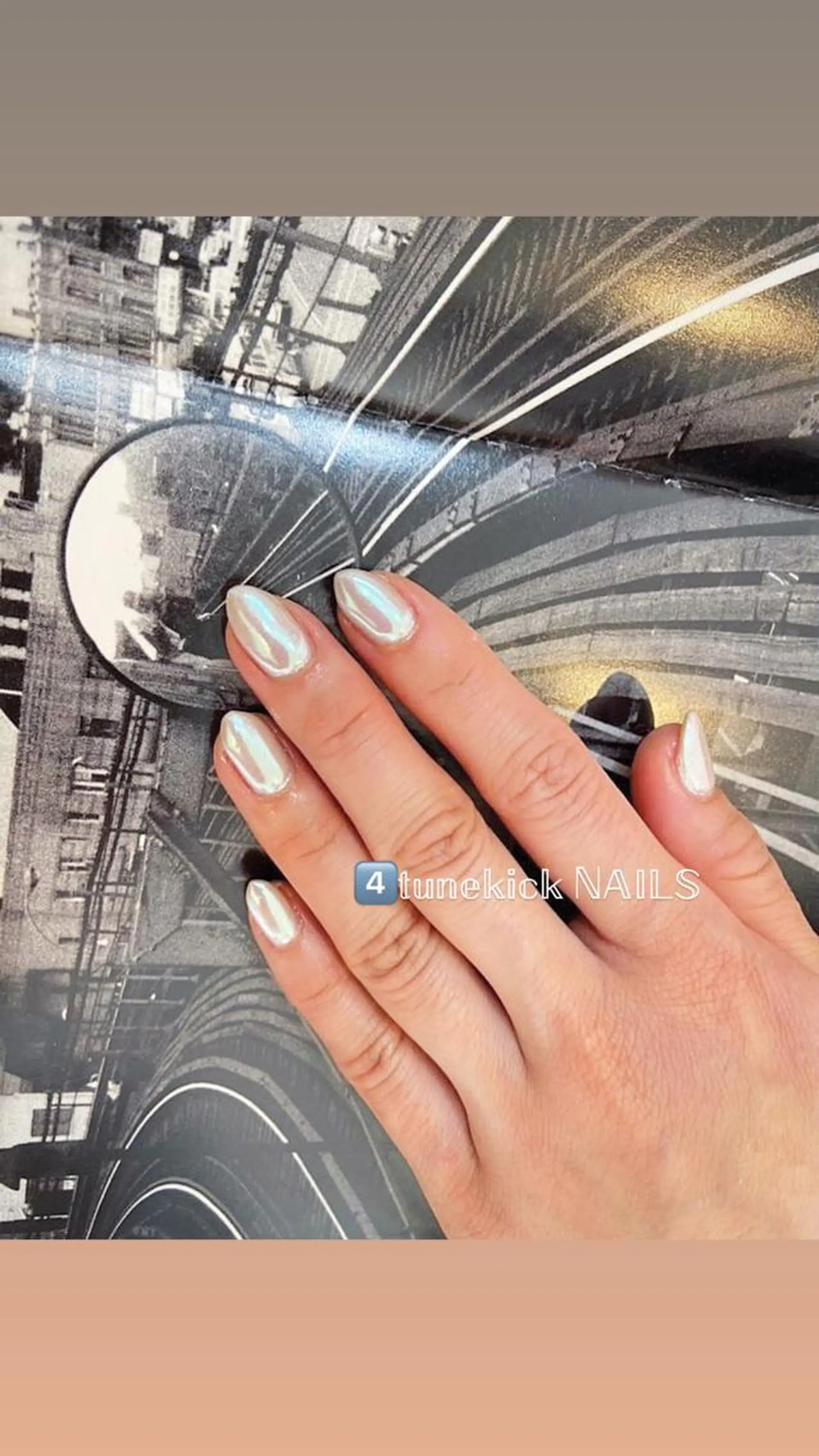 ネイル オーロラネイル 4tunekick NAILS(フォーチュンキックネイルズ)所属・光森 淳子のネイルデザイン