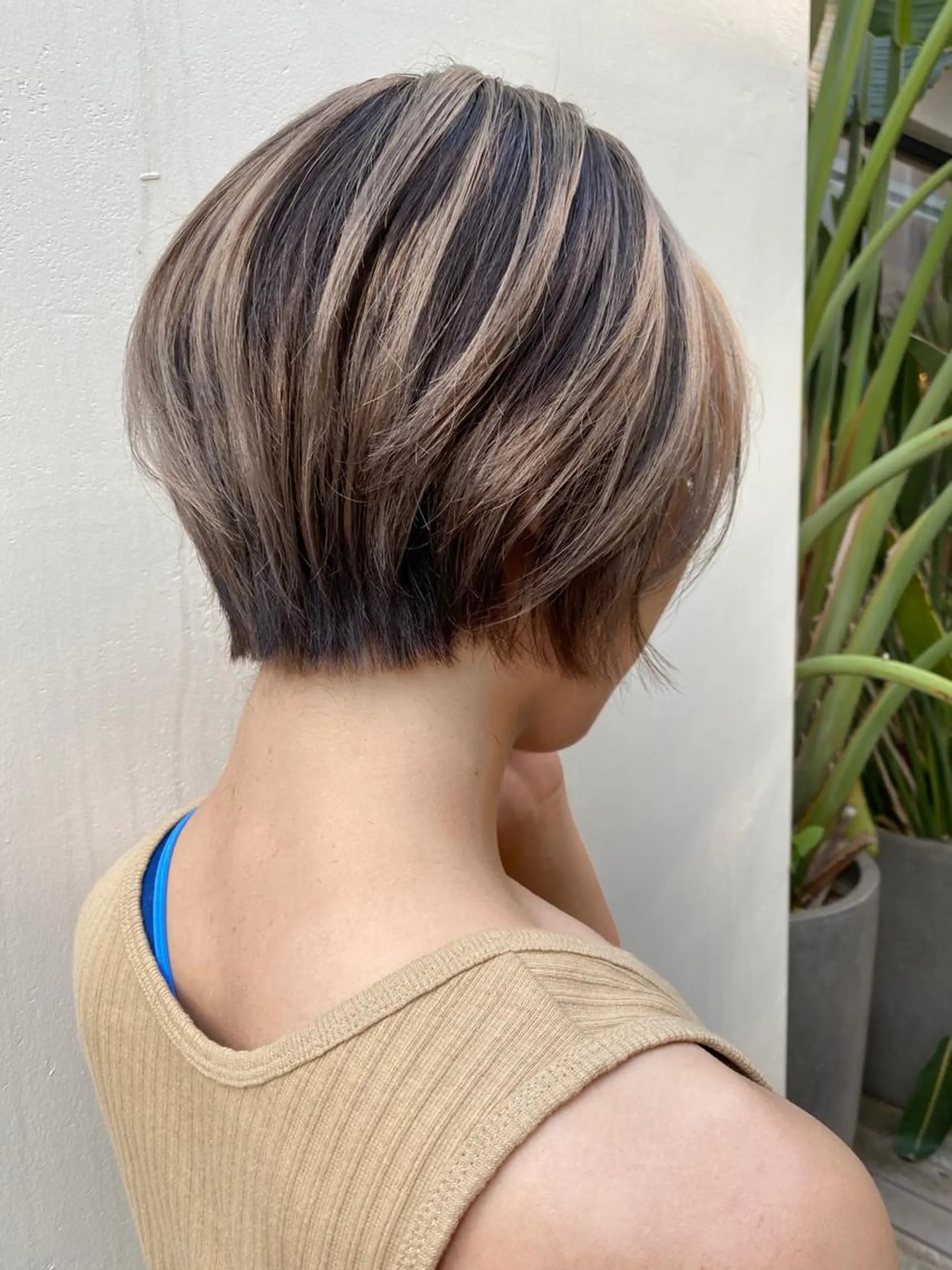 ショート カラー Re:ta Hair 飯田淳平のヘアスタイル