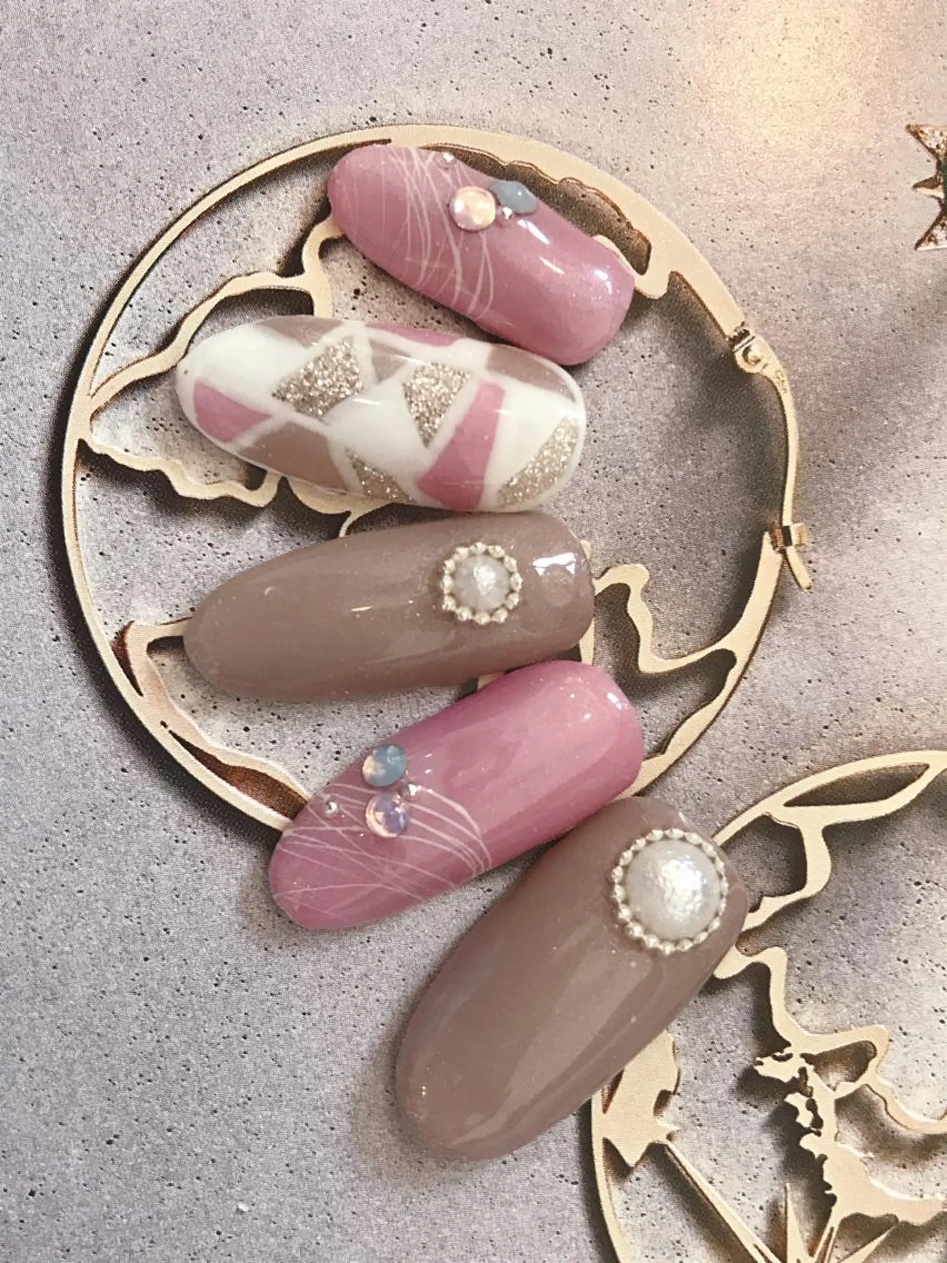 ネイル ネイル ティアラのネイルデザイン