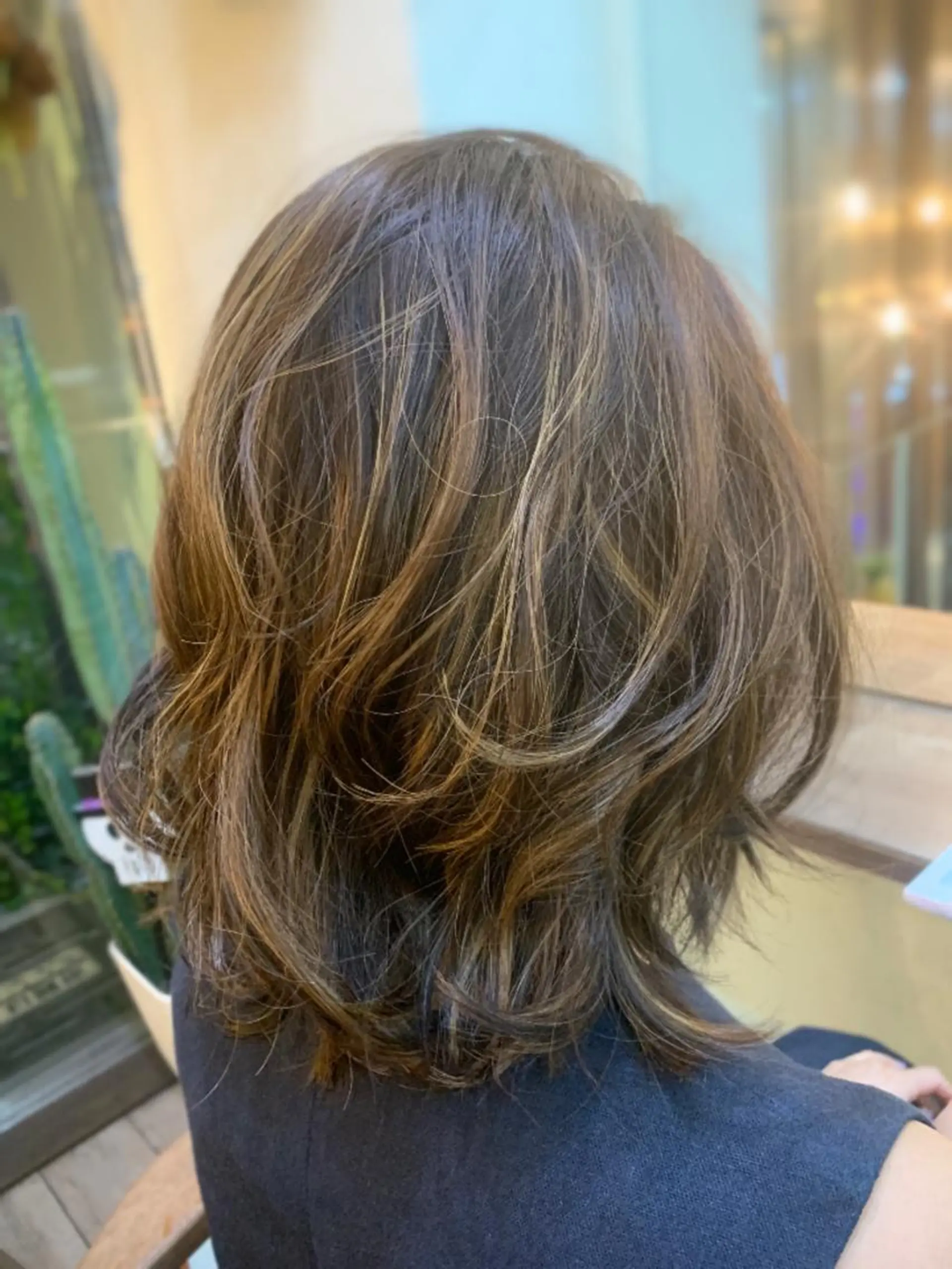 ミディアム カラー カット ヘアカラー トリートメント 鶴見 和美のヘアスタイル