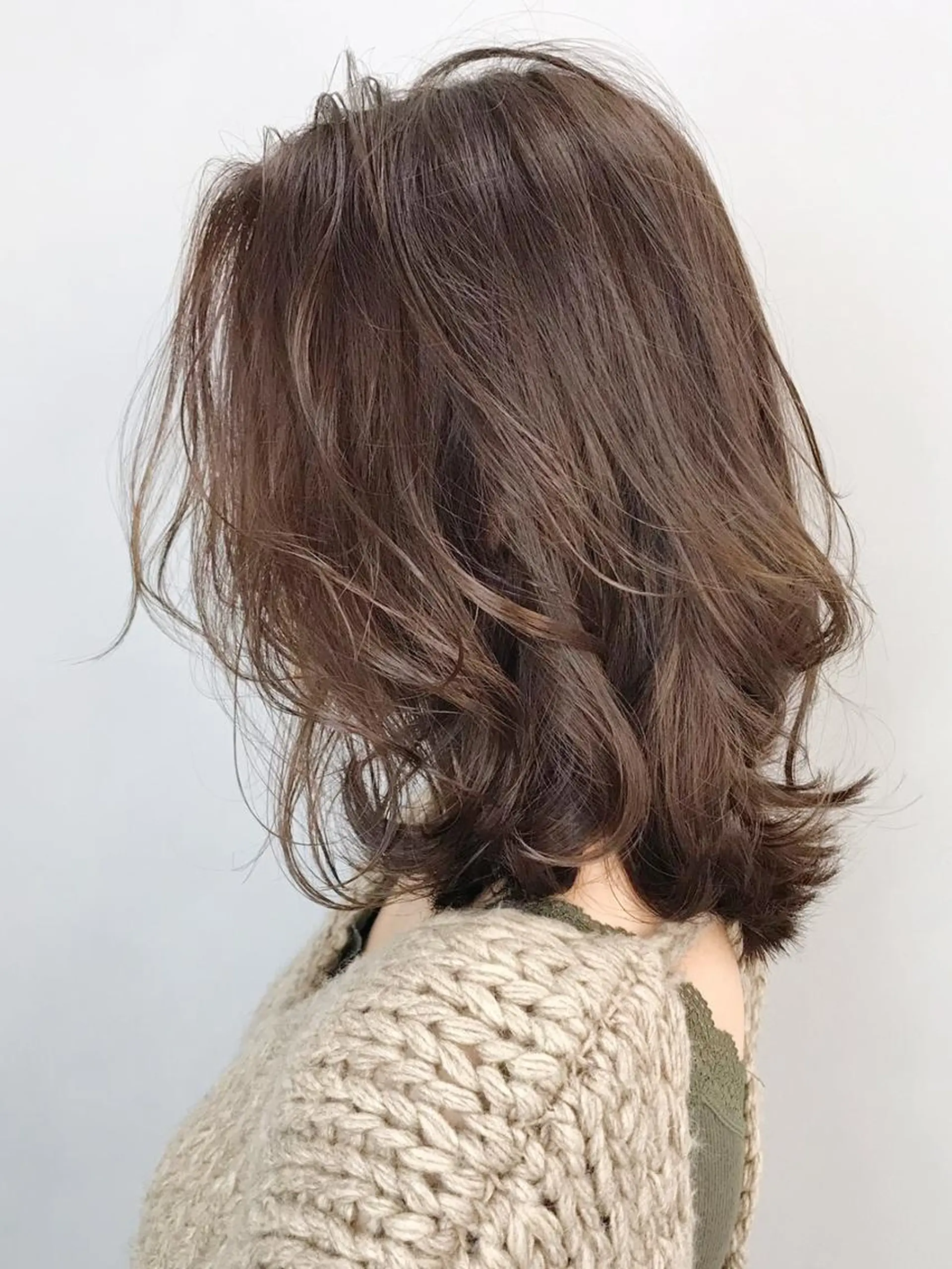 ミディアム カラー パーマ ヘアアレンジ グレージュ ITbyALBUM 中野店のヘアスタイル