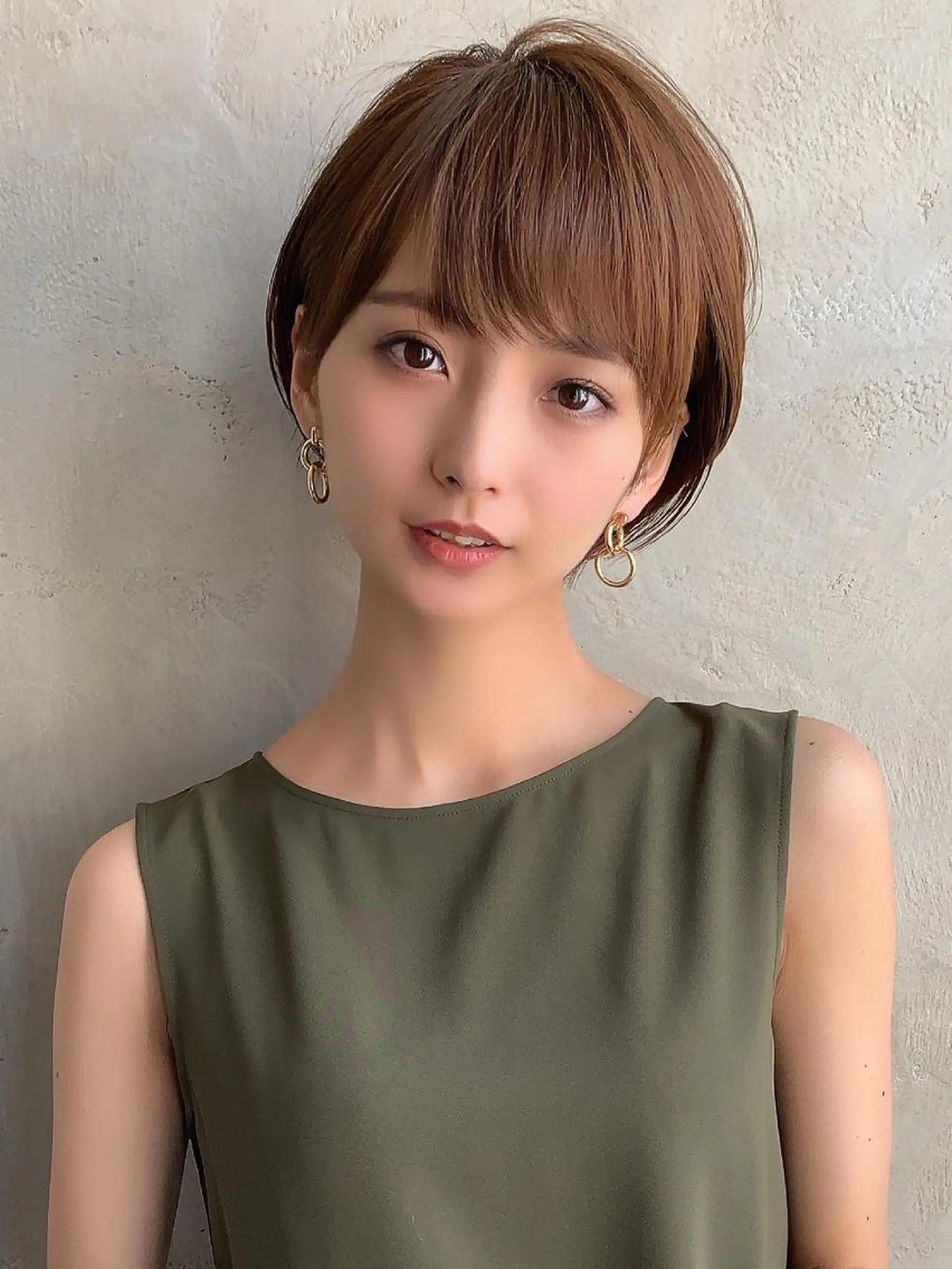 ショート カラー 切りっぱなしボブ ショートボブ ベージュカラー ブリーチ ケアブリーチ カット ヘアカラー トリートメント ショート、ボブの神✨ 峯朋也✂︎✨のヘアスタイル