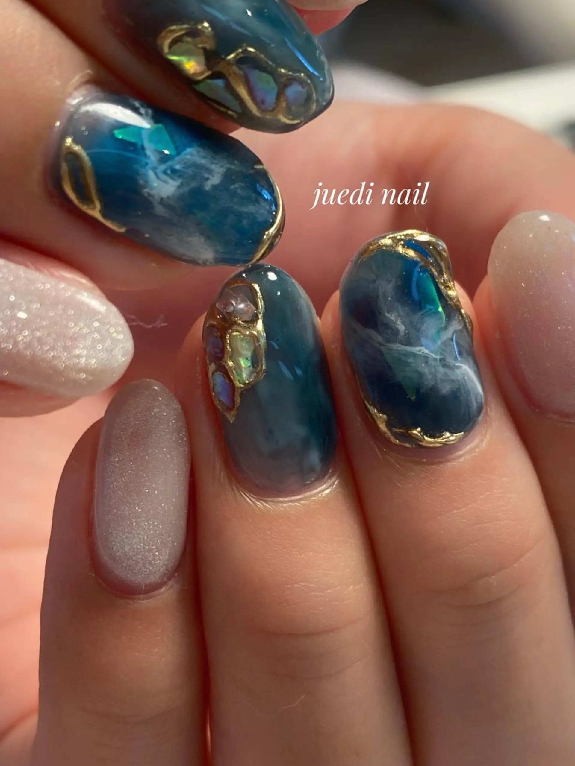 ネイル juedi nail(木曜日のネイル)所属・juedi nail 〜木曜日のネイル〜のネイルデザイン