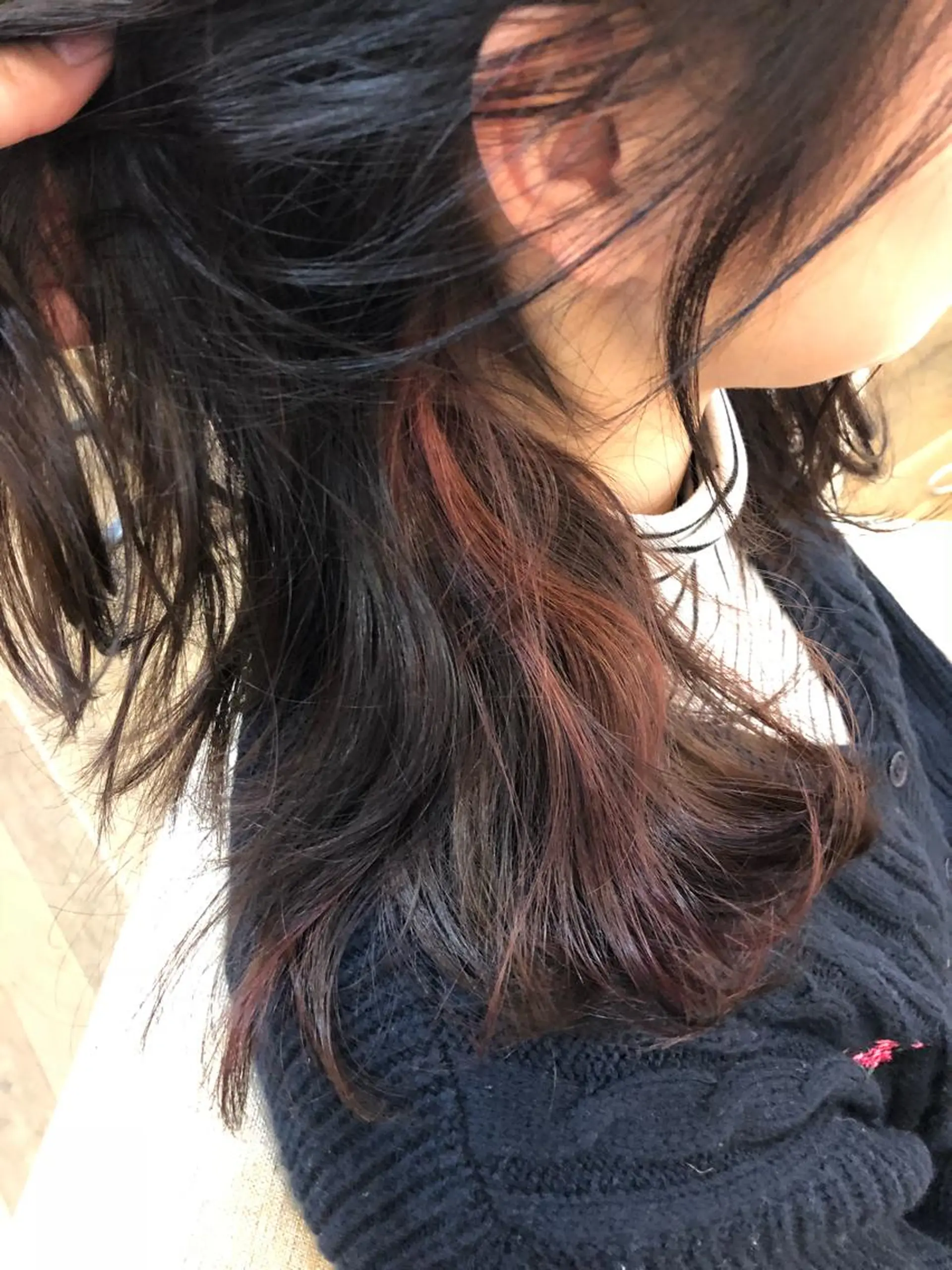 セミロング DEE okazakiのヘアスタイル