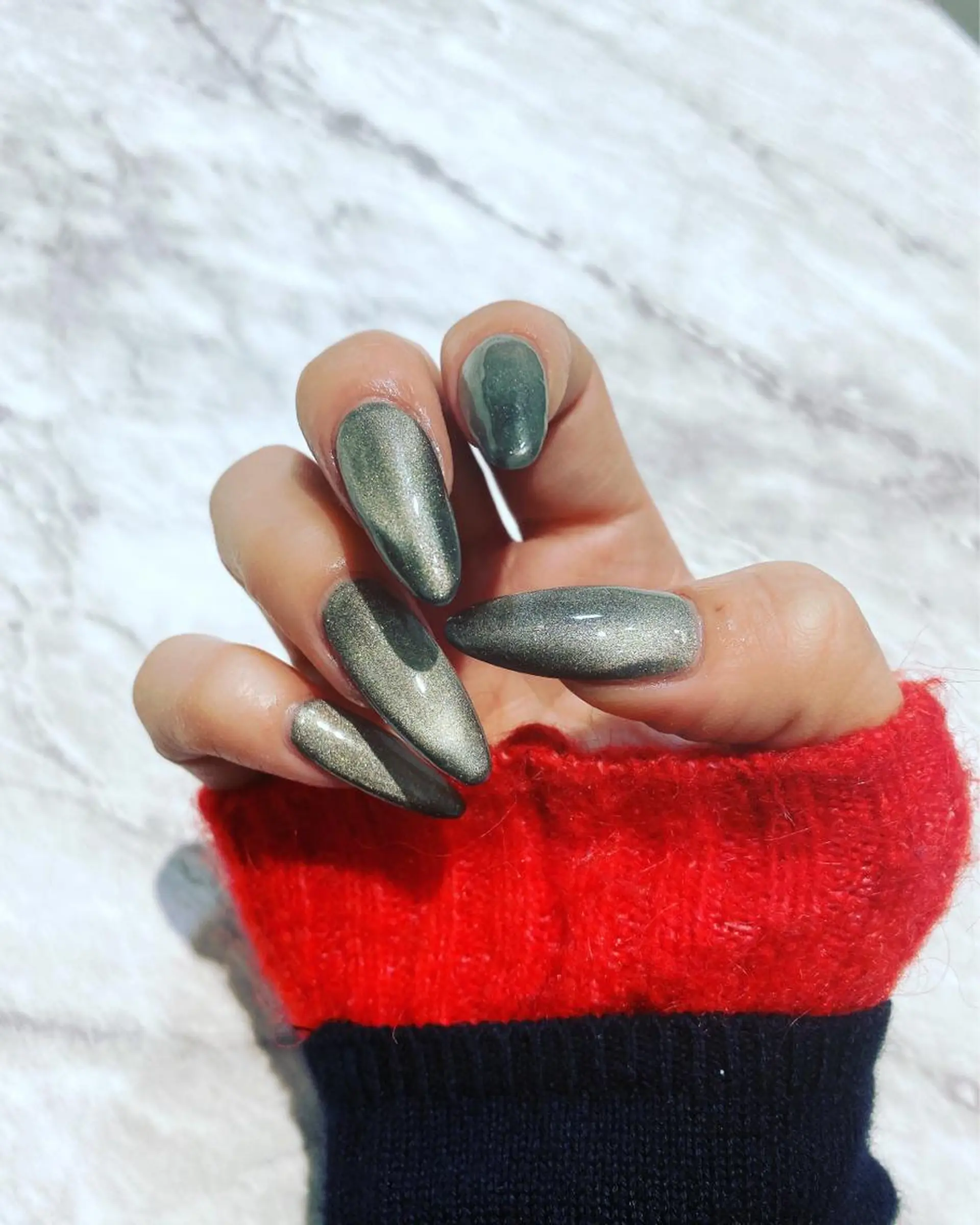 ネイル マグネットネイル ワンカラーネイル ハンドネイル nail salon  AlgeTy所属・✴︎:.｡. MAKI.｡.:✴︎のネイルデザイン