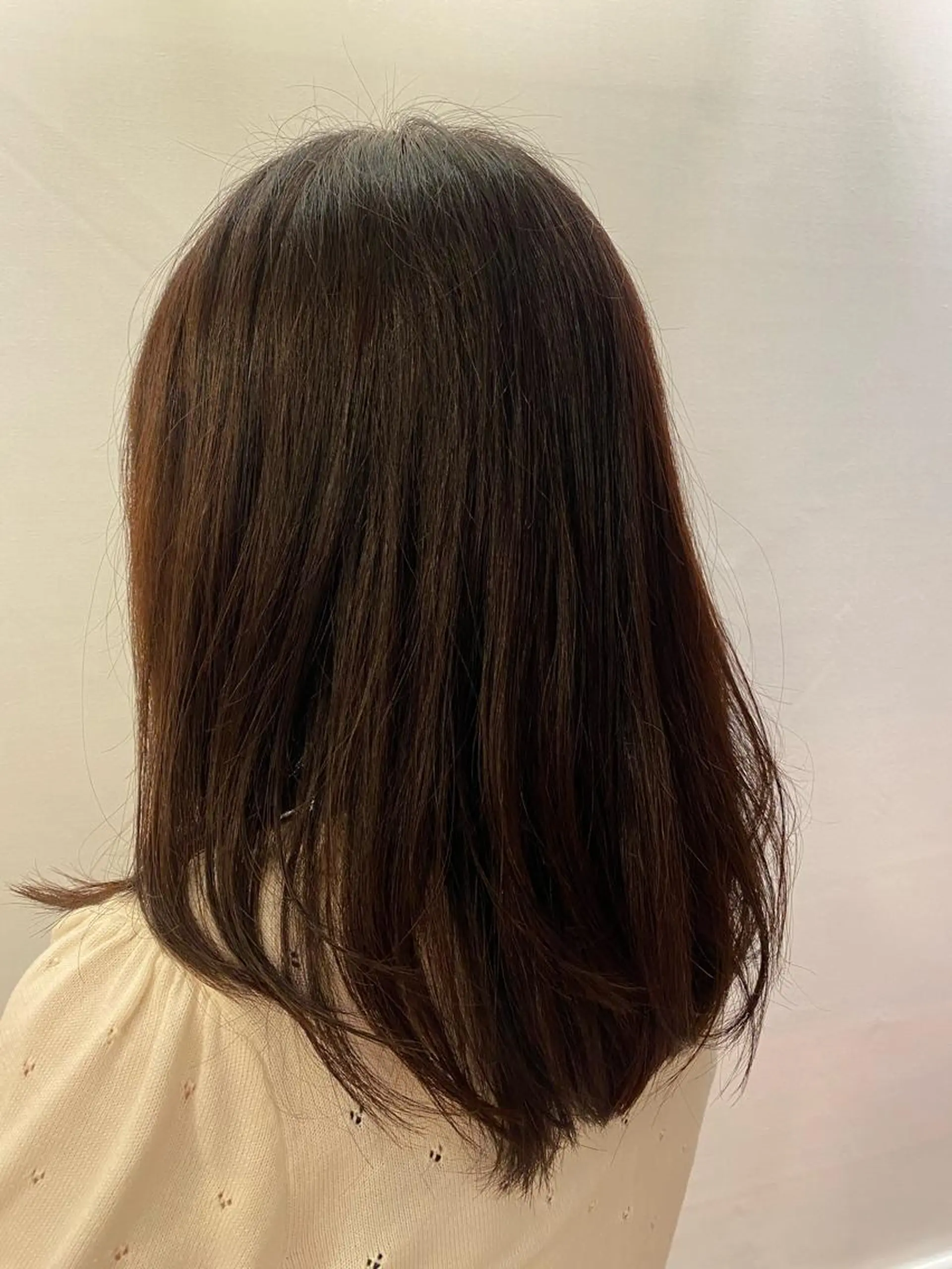 ミディアム カラー 小田切 裕輝のヘアスタイル