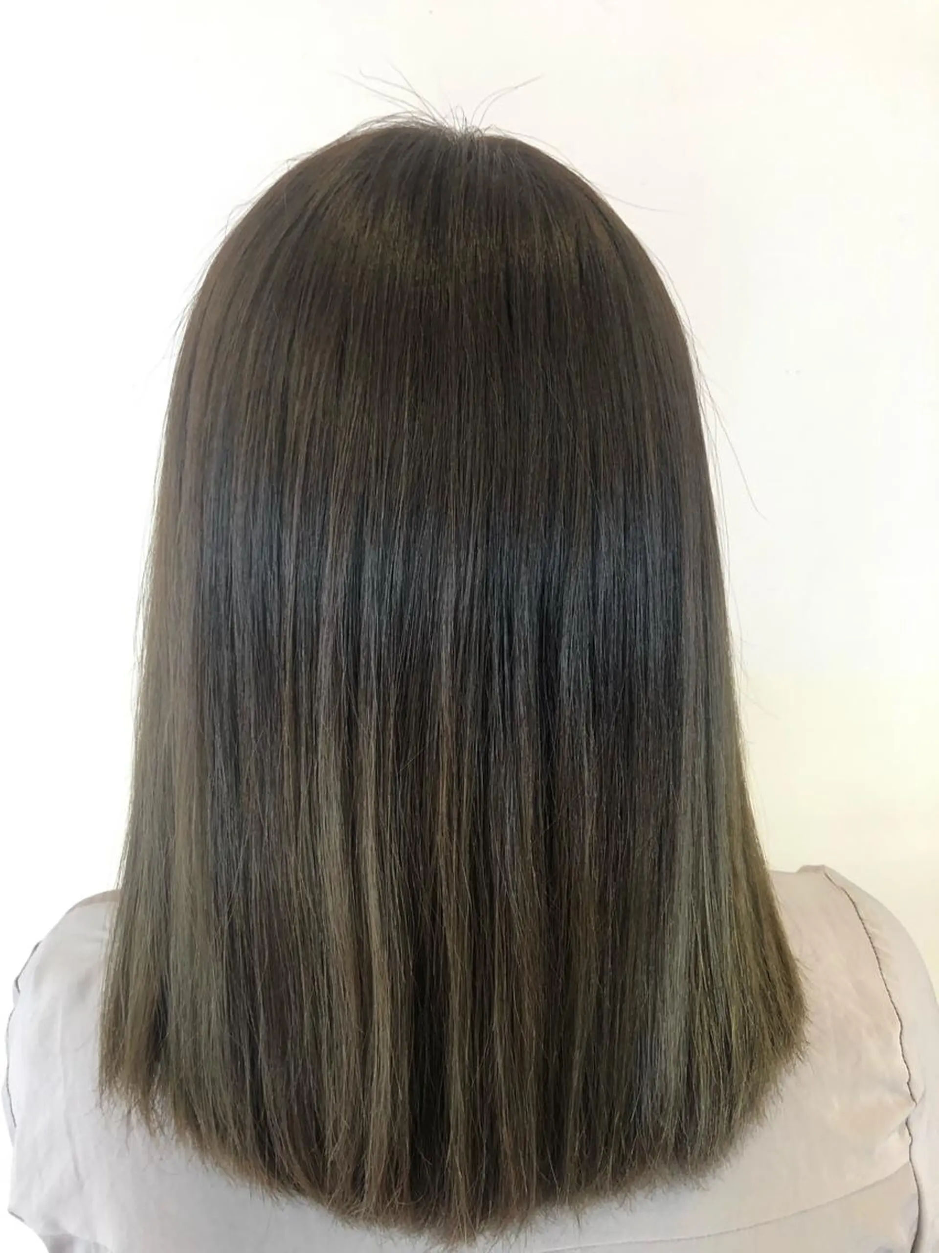 セミロング トリートメント やまぐち まりんのヘアスタイル