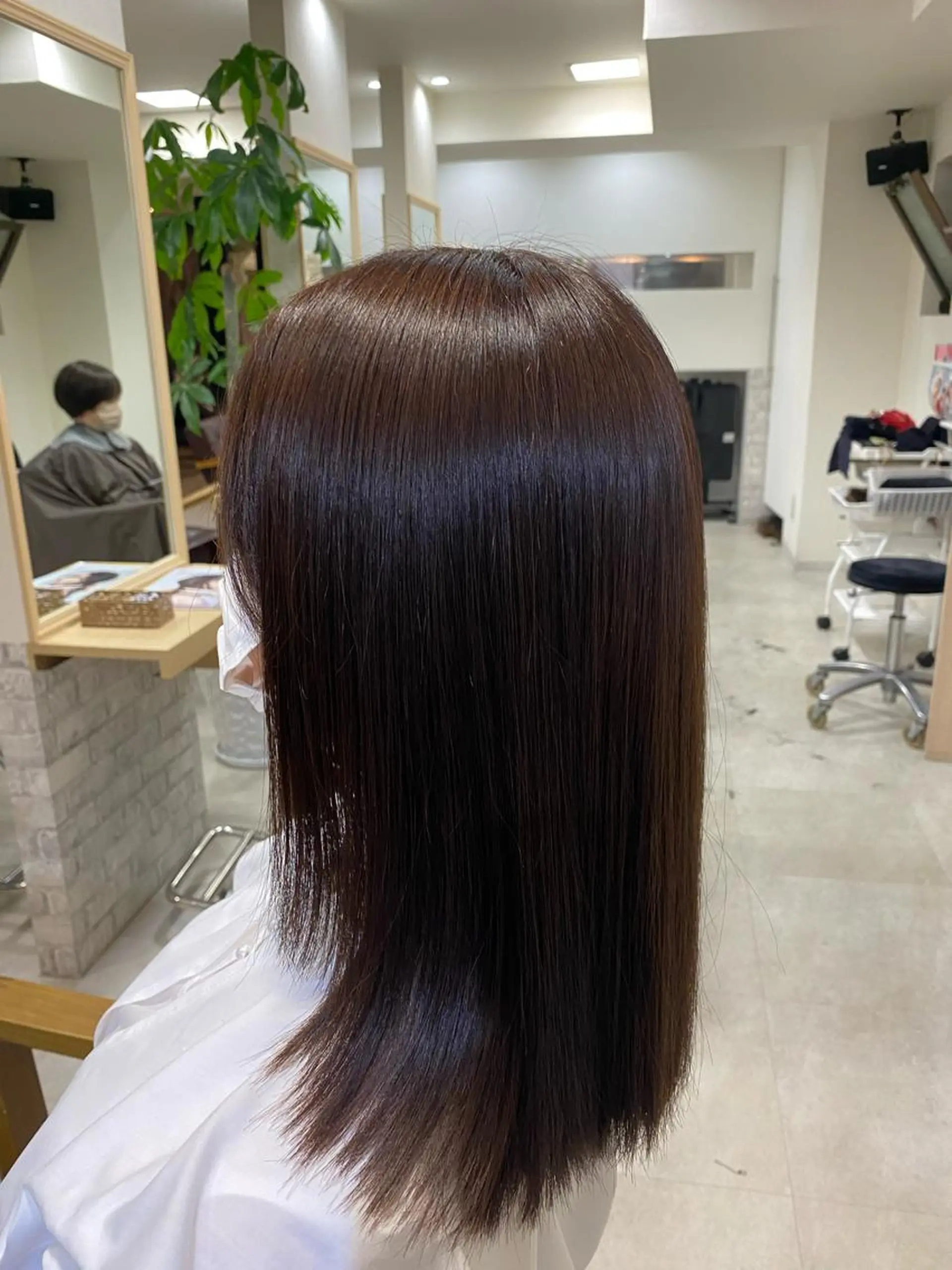 ロング トリートメント 酸性ストレート 透明感カラー✨ 酸性ストレート特化のヘアスタイル