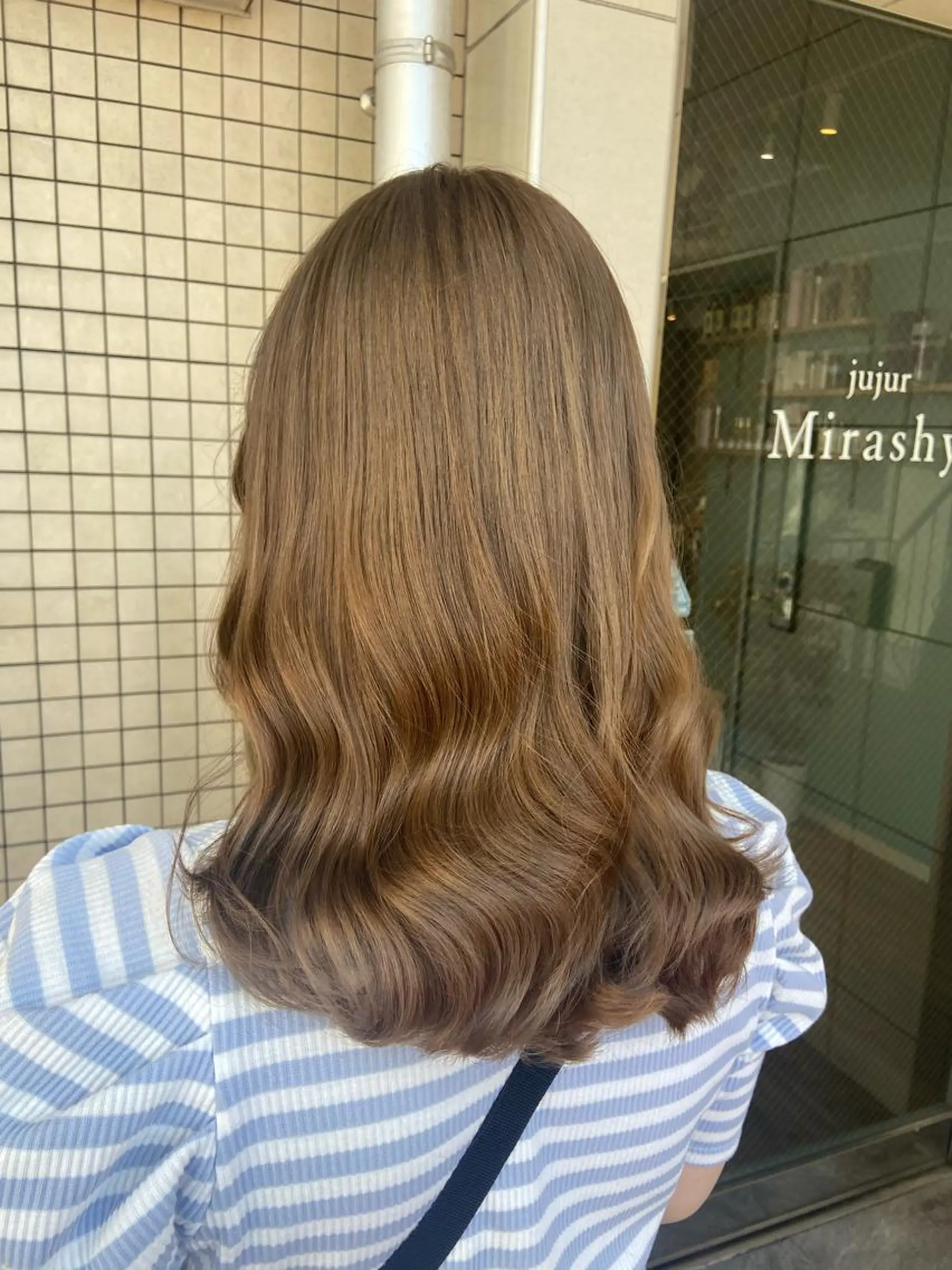 セミロング カラー ヘアカラー トリートメント 🧸プルエクステ❤︎ ネイルKAO🧸のヘアスタイル