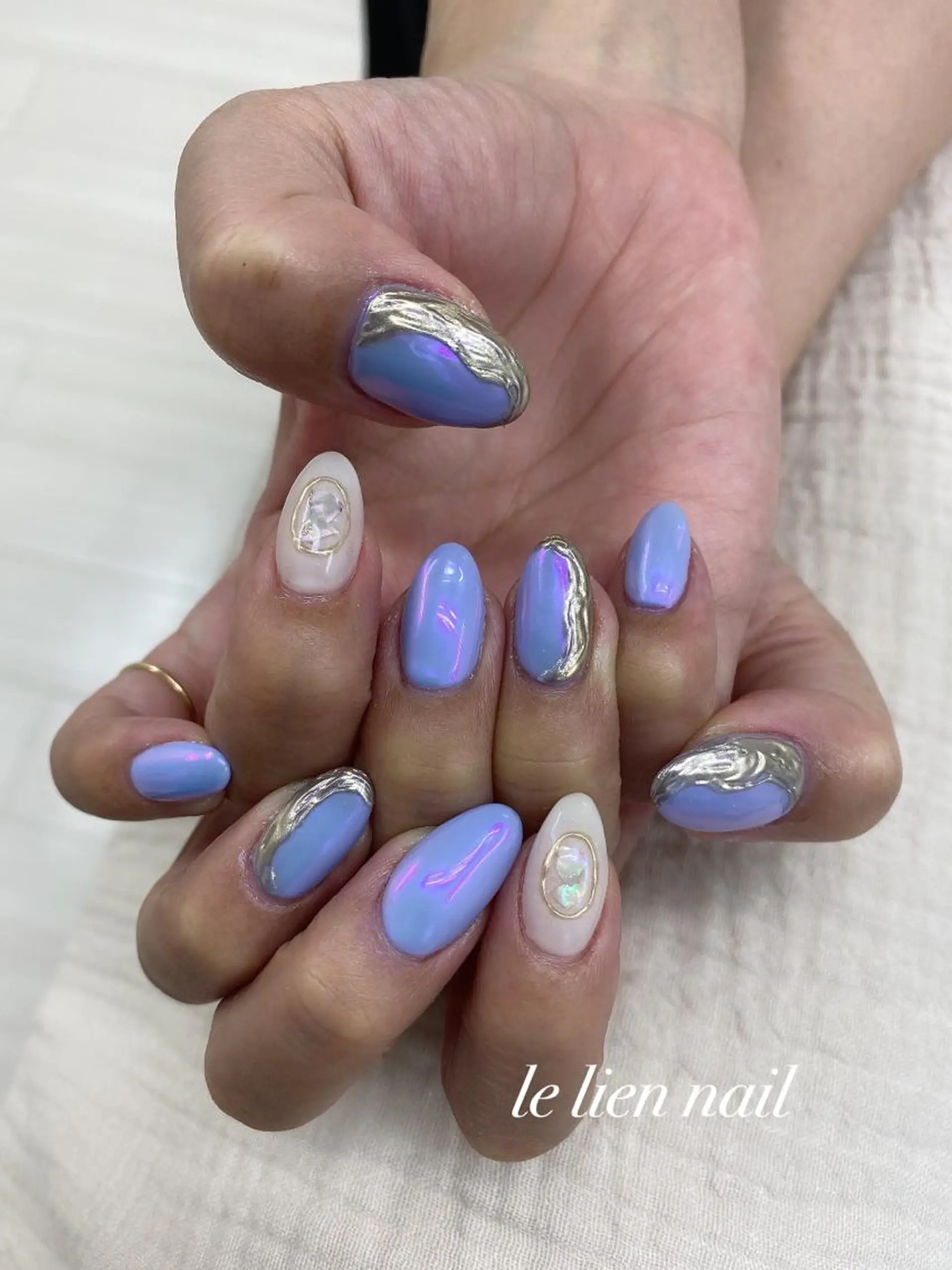 ネイル オーロラネイル ミラーネイル ニュアンスネイル le lien nailのネイルデザイン