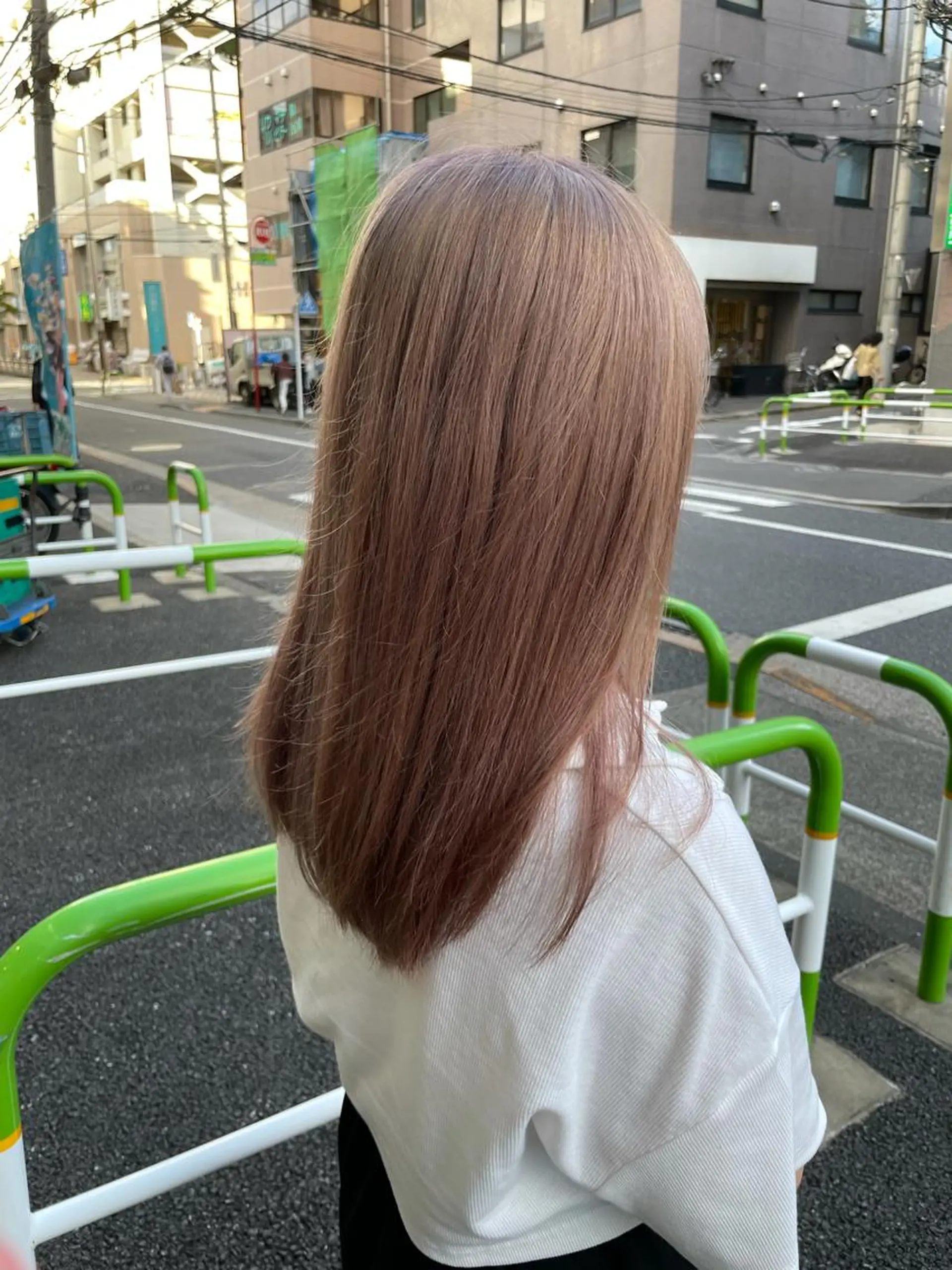 セミロング GO TODAY シェアサロン 原宿Verno店所属・ブリーチ/髪質改善/ ボブ特化/よしきのヘアスタイル