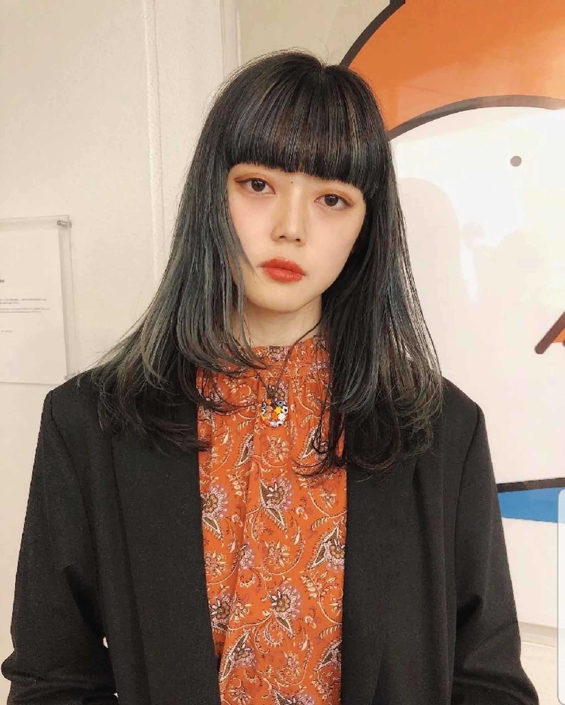 ミディアム カラー レイヤーカット ナチュラル・抜け感 永井　賢三のヘアスタイル