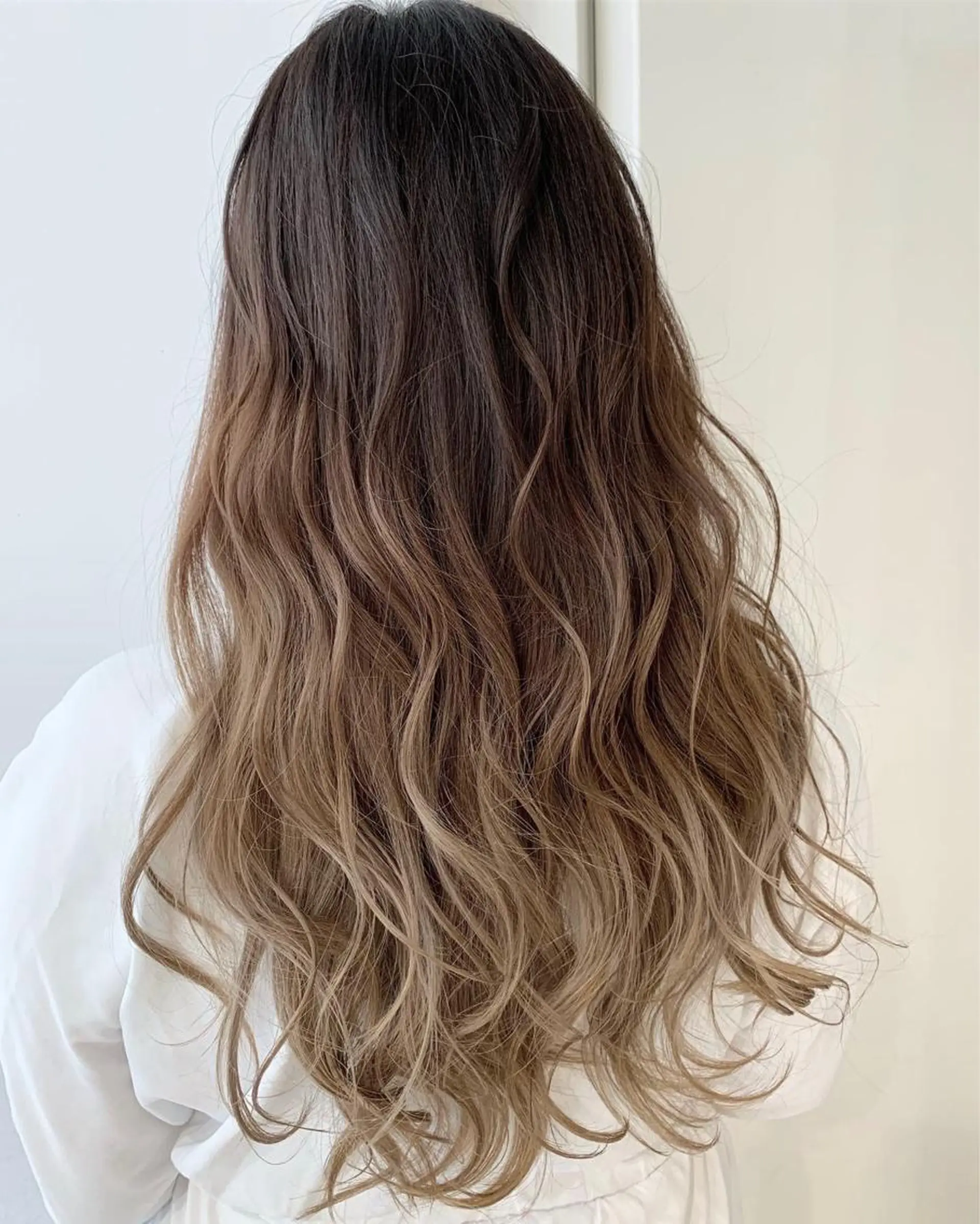 カラー ベージュカラー ミルクティーベージュ 無料カットモデル募集 スタイリスト石井大夢のヘアスタイル