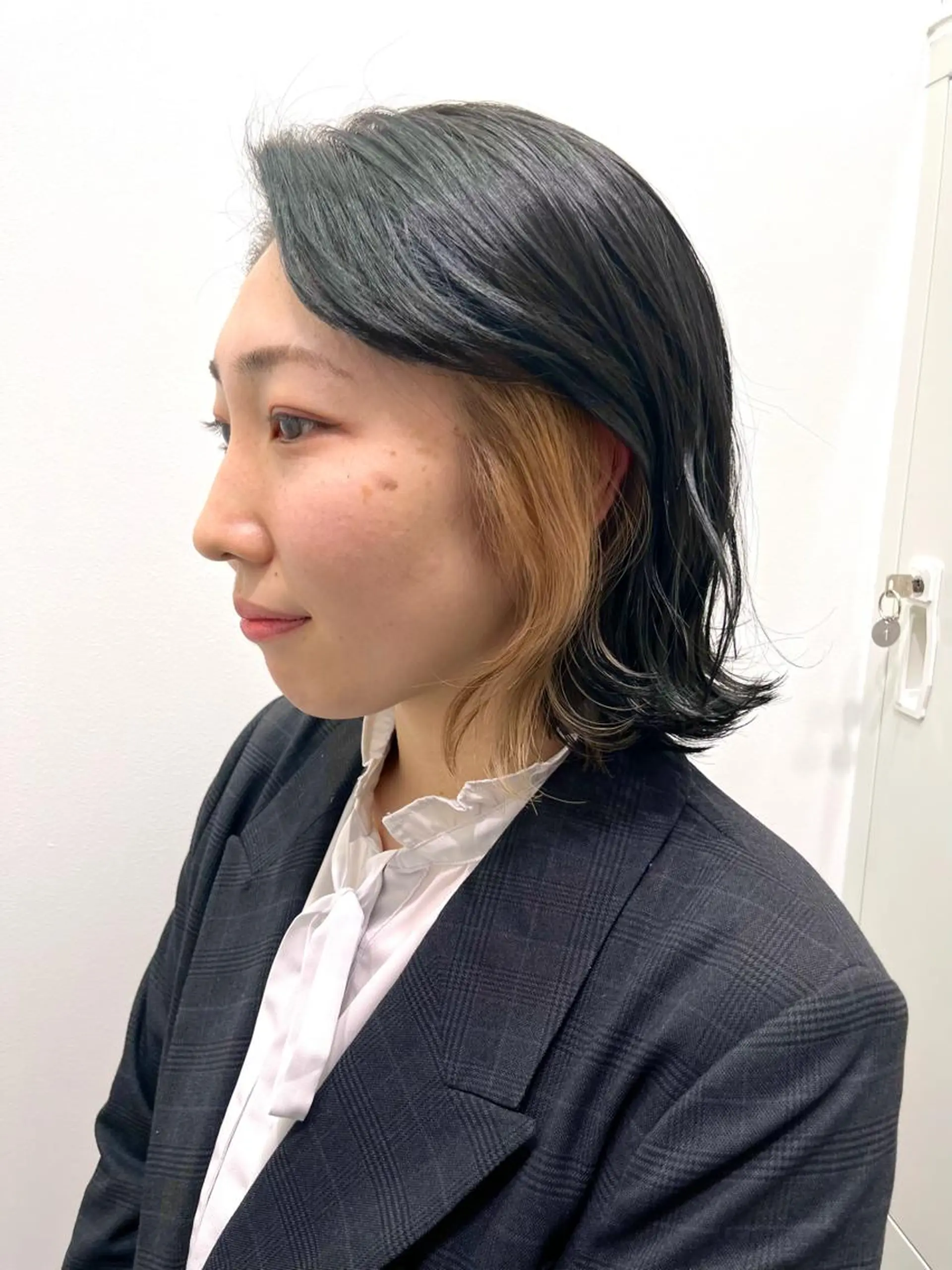 カラー ルーツカラー/ デザインカラー/井川のヘアスタイル