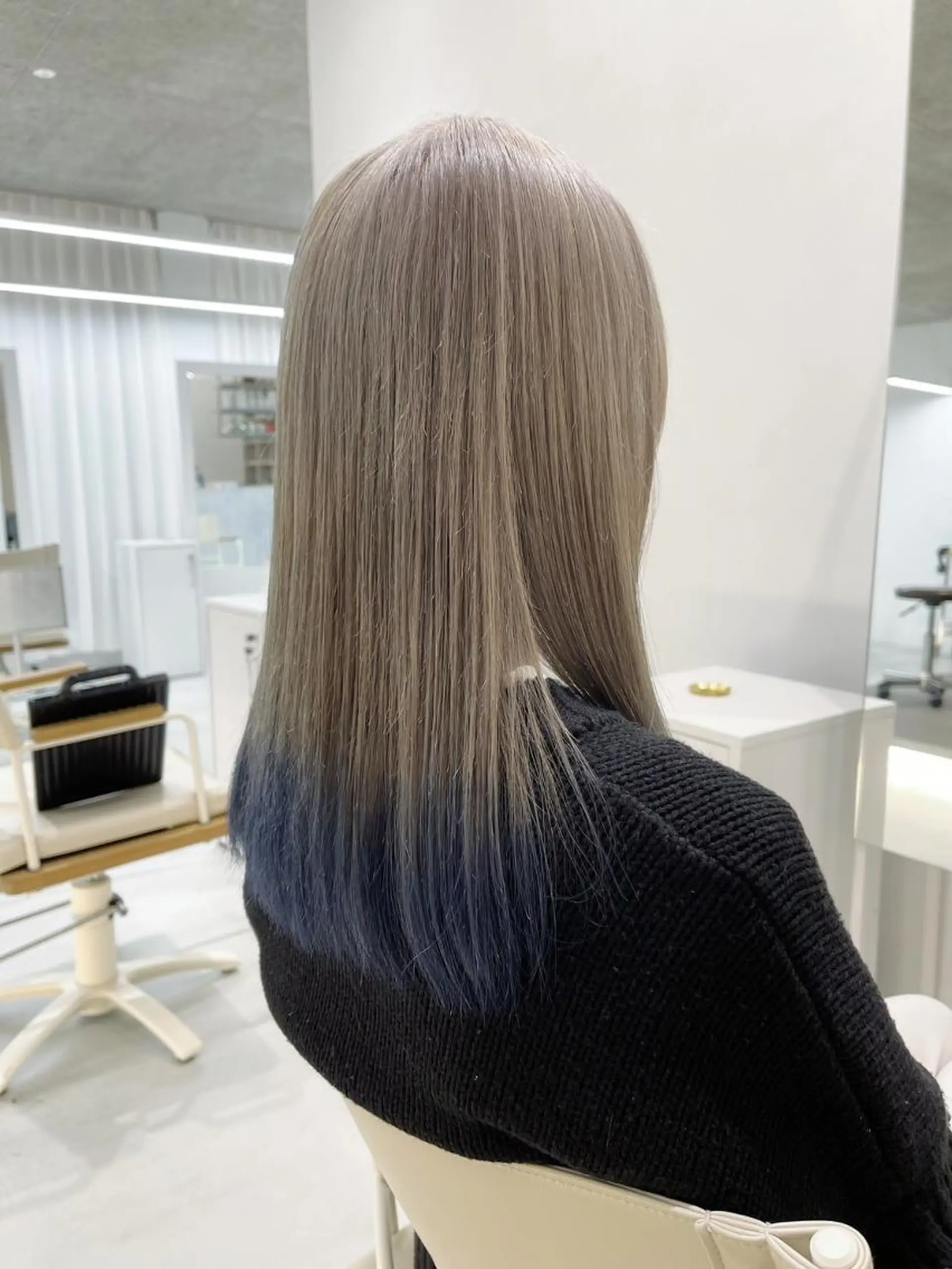 セミロング カラー 艶髪/ハイトーン/ 透明感/maayaのヘアスタイル