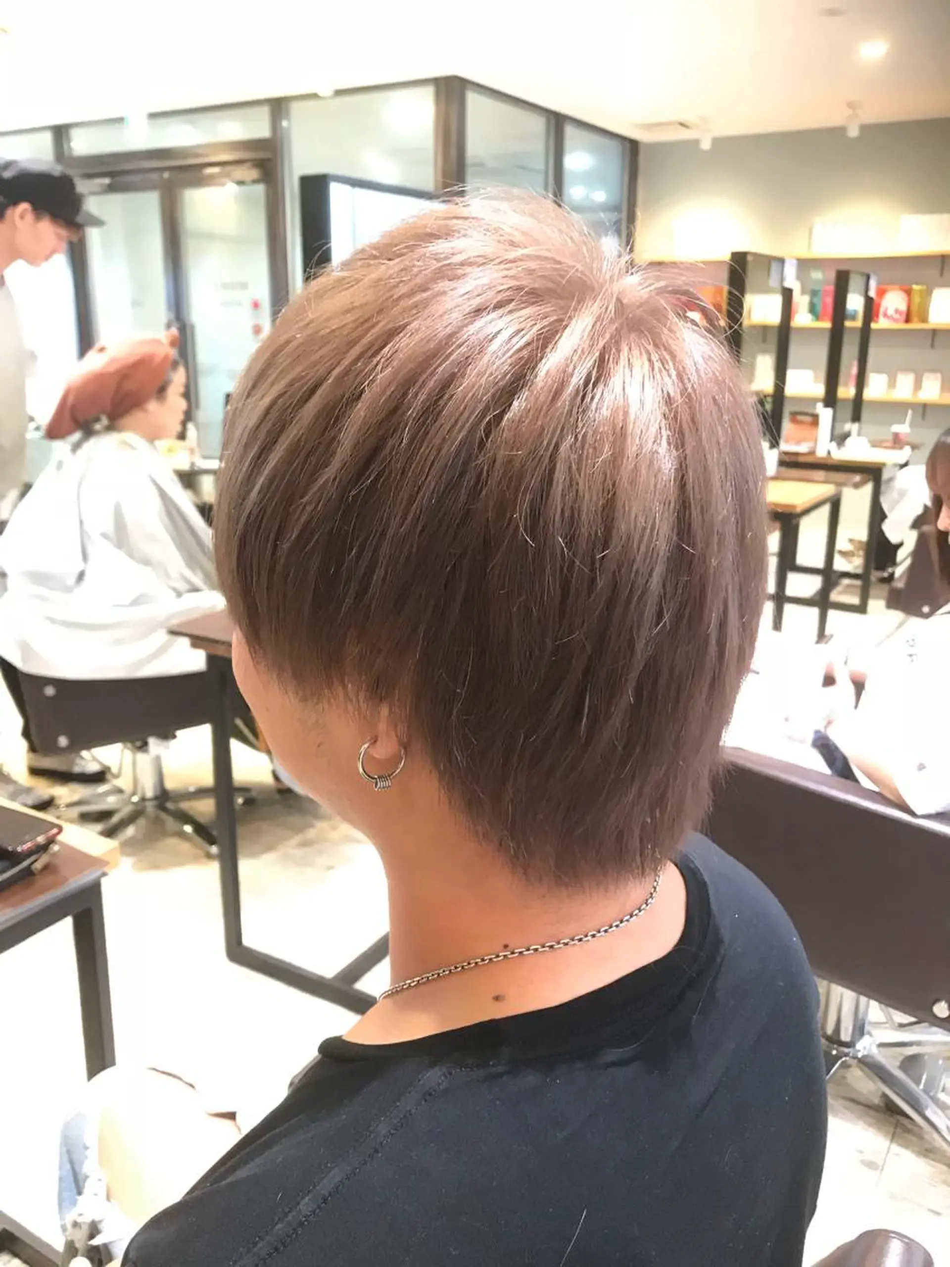ミディアム カラー パーマ ヘアアレンジ メンズ キッズ ネイル マツエク・マツパ メンズブリーチ ブリーチ ヘアカラー トリートメント MODEK's西宮店 マネージャー神道有基のヘアスタイル