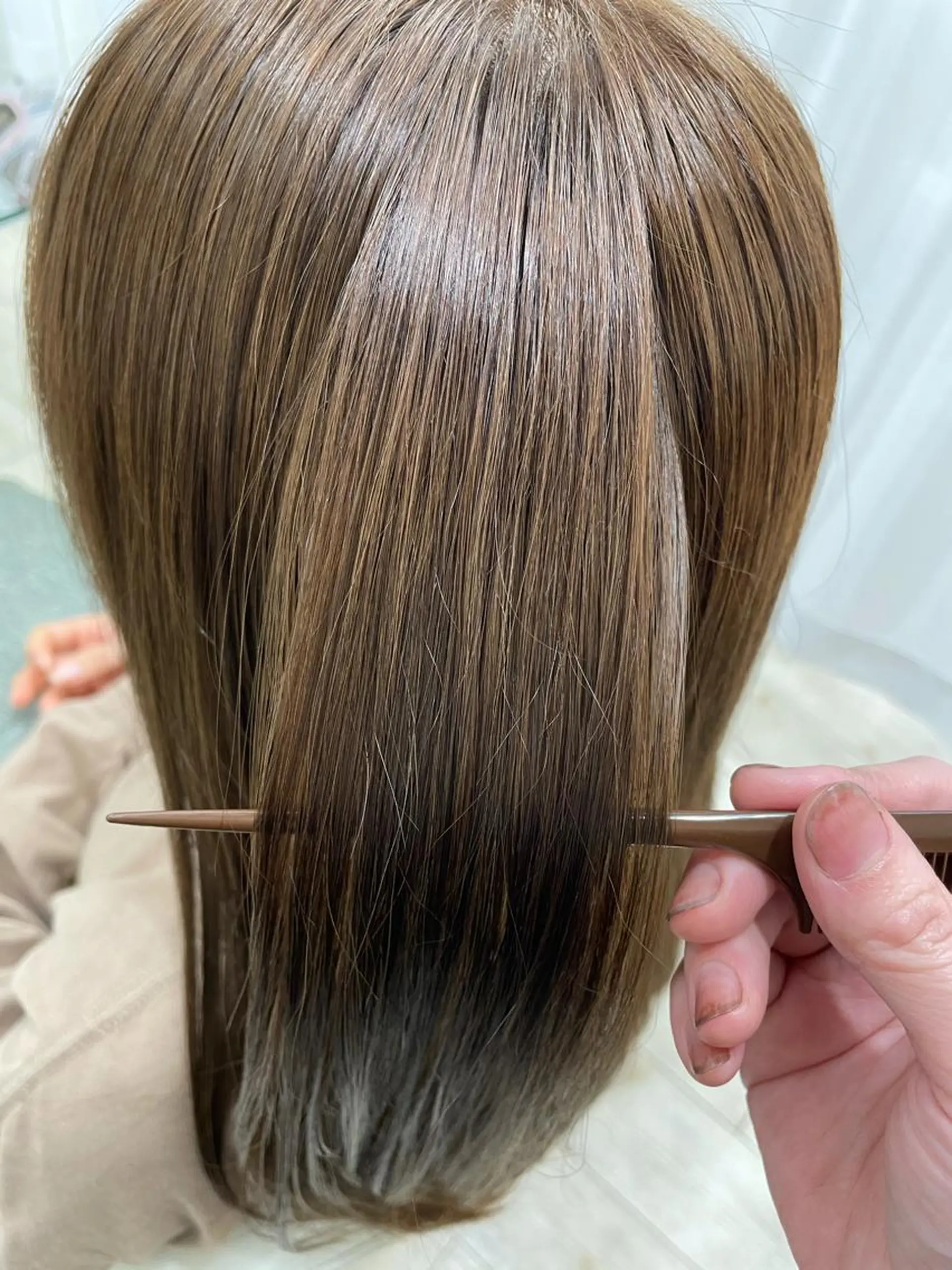 セミロング 心斎橋/海外レイヤー 募集中三好玲奈のヘアスタイル