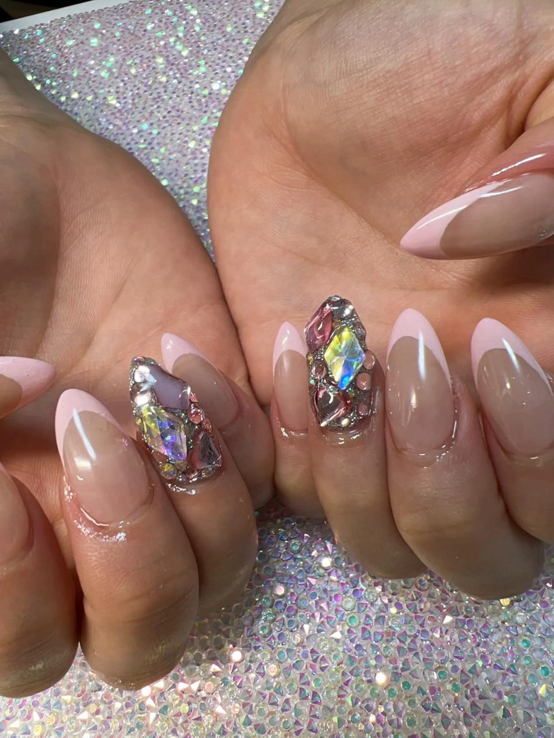 ネイル フレンチネイル ストーンネイル coco nailのネイルデザイン