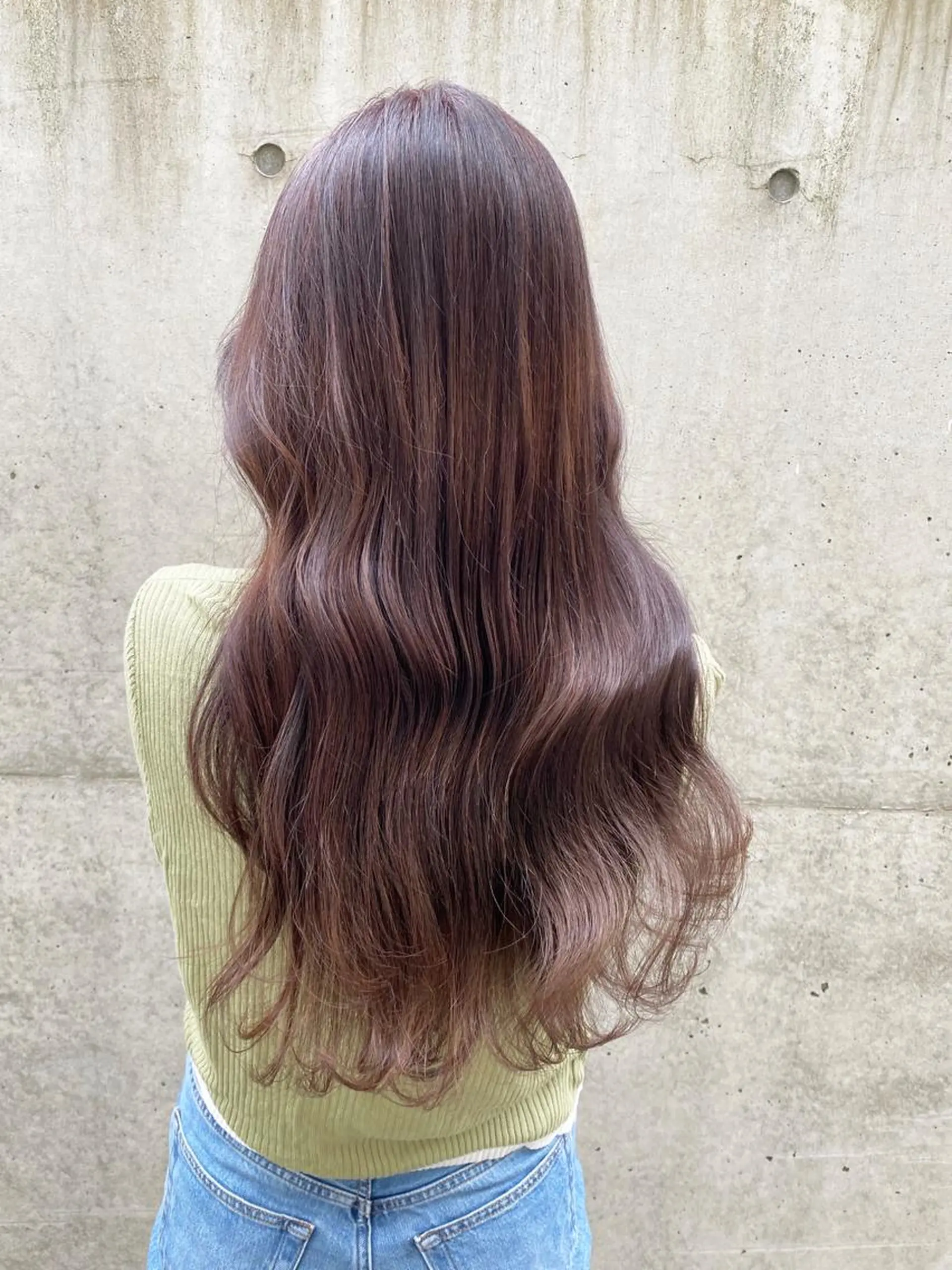 ミディアム カット ヘアカラー トリートメント レイヤーカット /透明感カラー西田のヘアスタイル