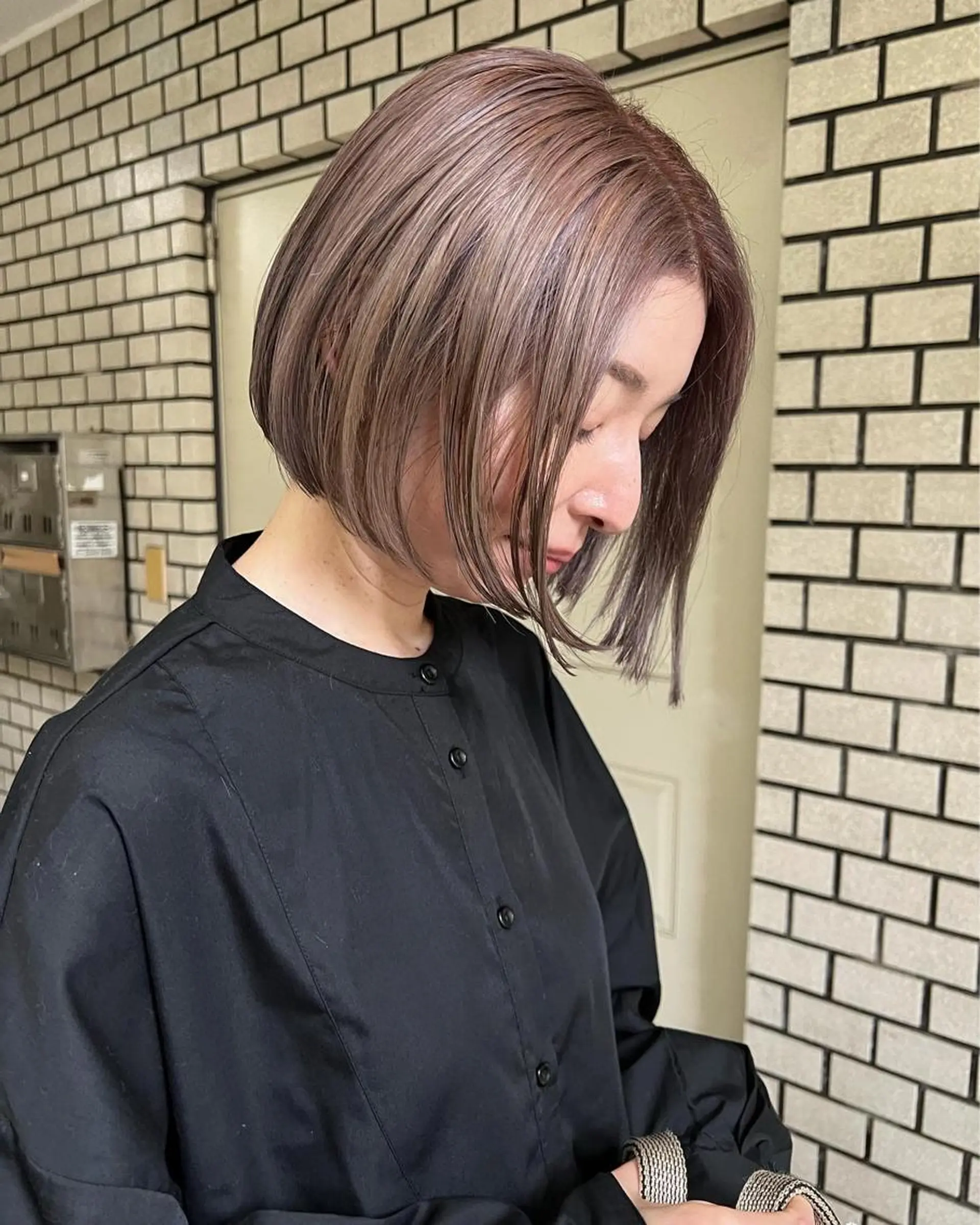 ショート カラー グレージュ ラベンダーカラー ラベンダーグレージュ ラベンダーグレー カット ヘアカラー トリートメント takada kohのヘアスタイル