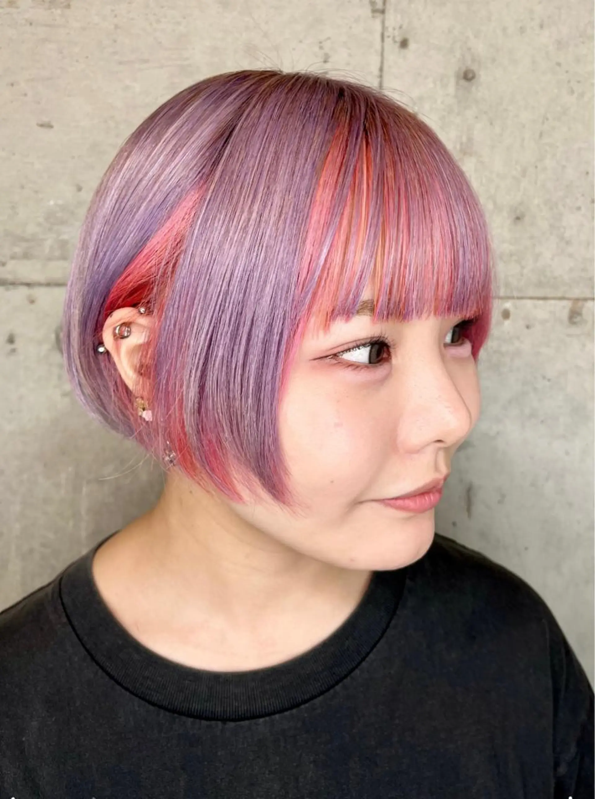 ショート カラー ショートボブ インナーカラー ピンクカラー ボブ ショートヘア ヘアカラー direction所属・派手髪デザインカラー ヒロカのヘアスタイル