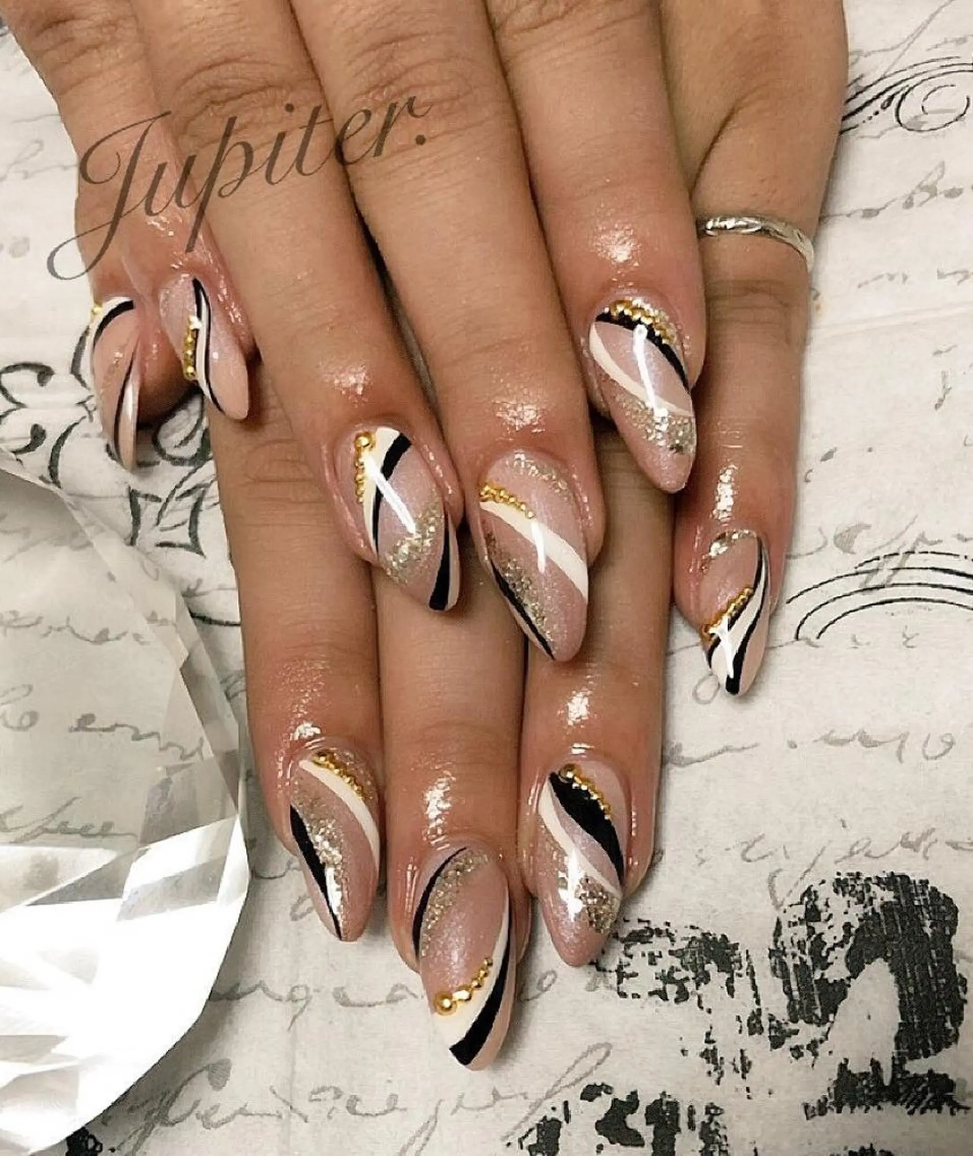 ネイル ハンドネイル PrivateSalon Jupiter所属・Jupiter .のネイルデザイン