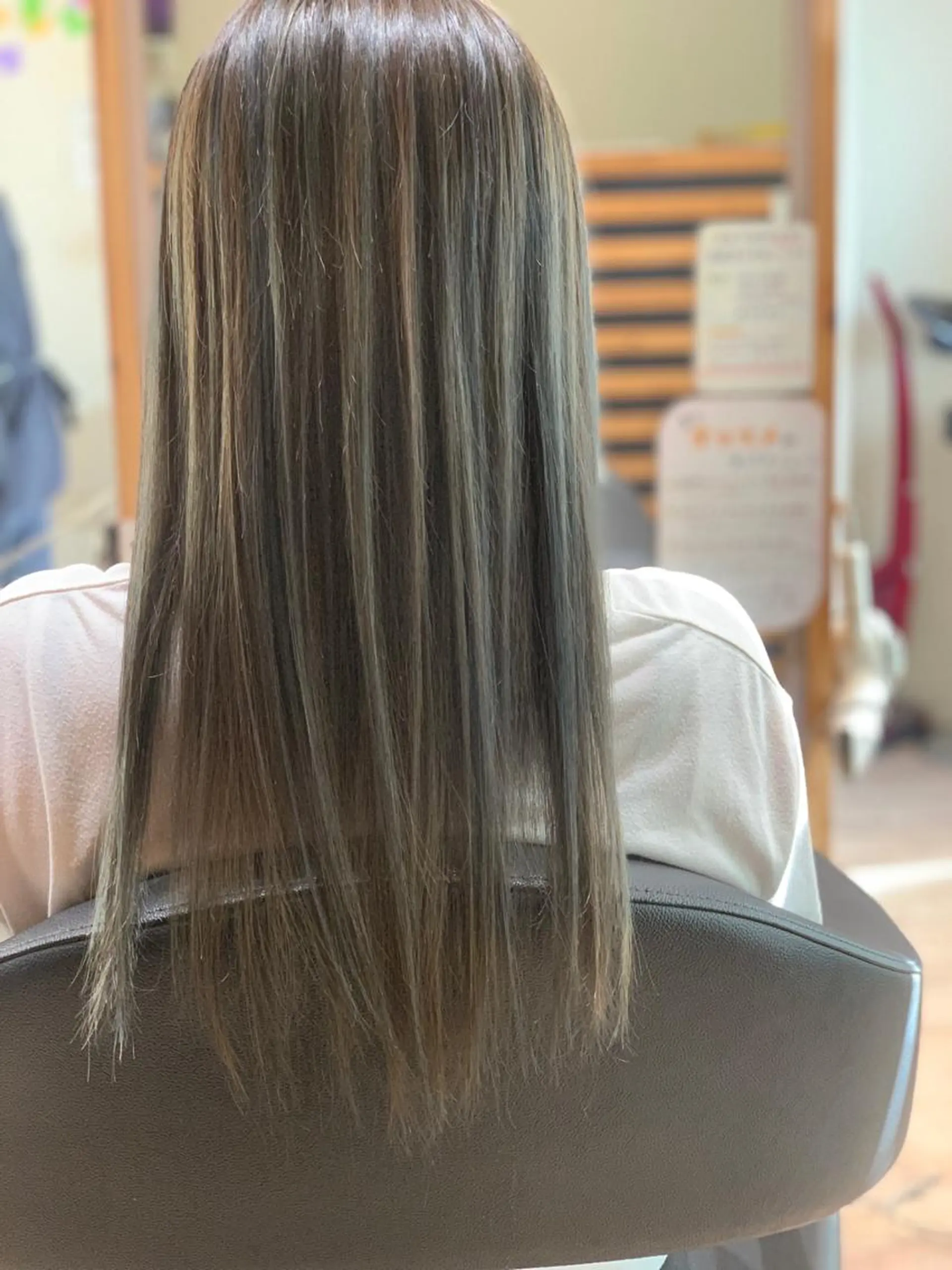 ロング カラー 関口 友行のヘアスタイル