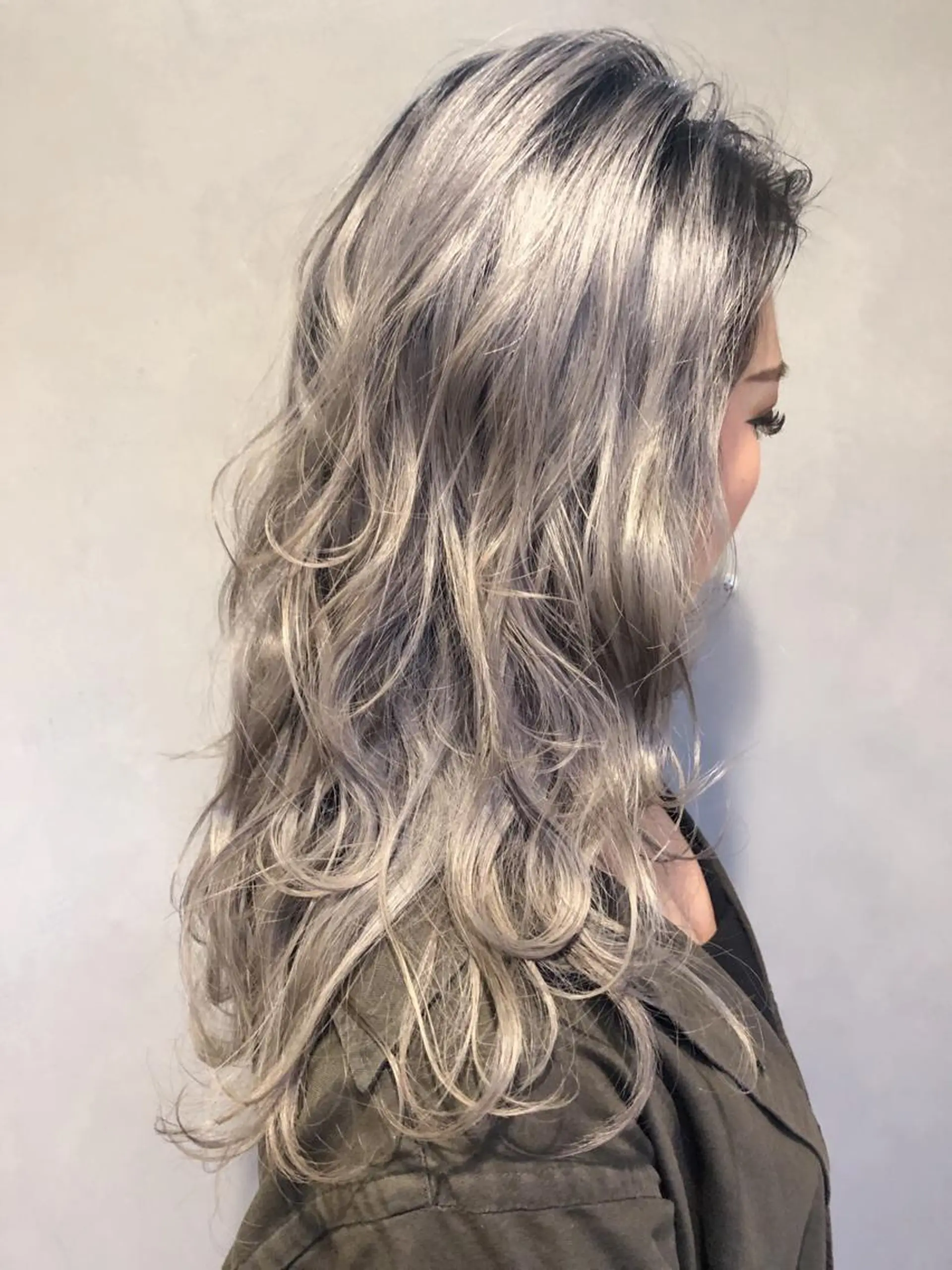 ロング カラー ヘアカラー トリートメント LA KING GINZA TOKYO所属・🧡ショートの達人 🧡SHOのヘアスタイル