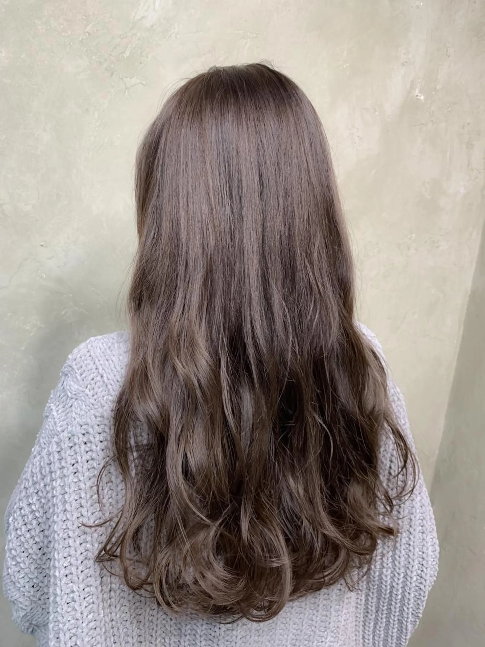 セミロング カラー パーマ アッシュ ベージュカラー 🌈髪質改善💕 縮毛矯正✨青木まで✨のヘアスタイル