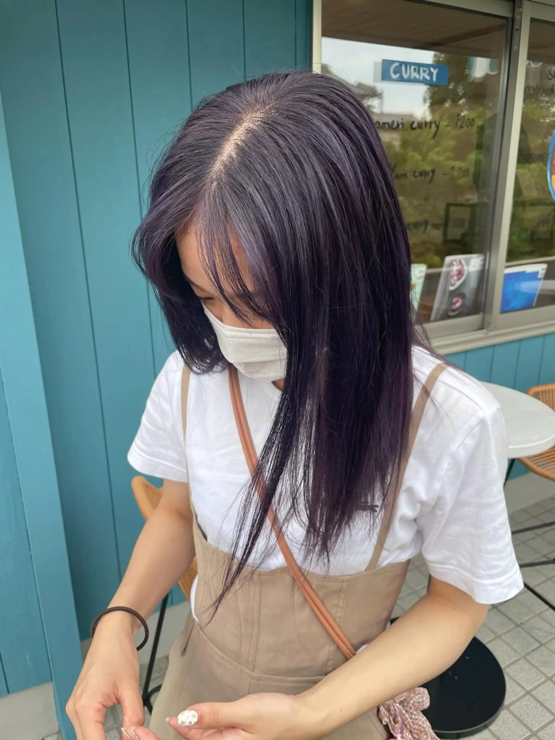 セミロング カラー akane .のヘアスタイル