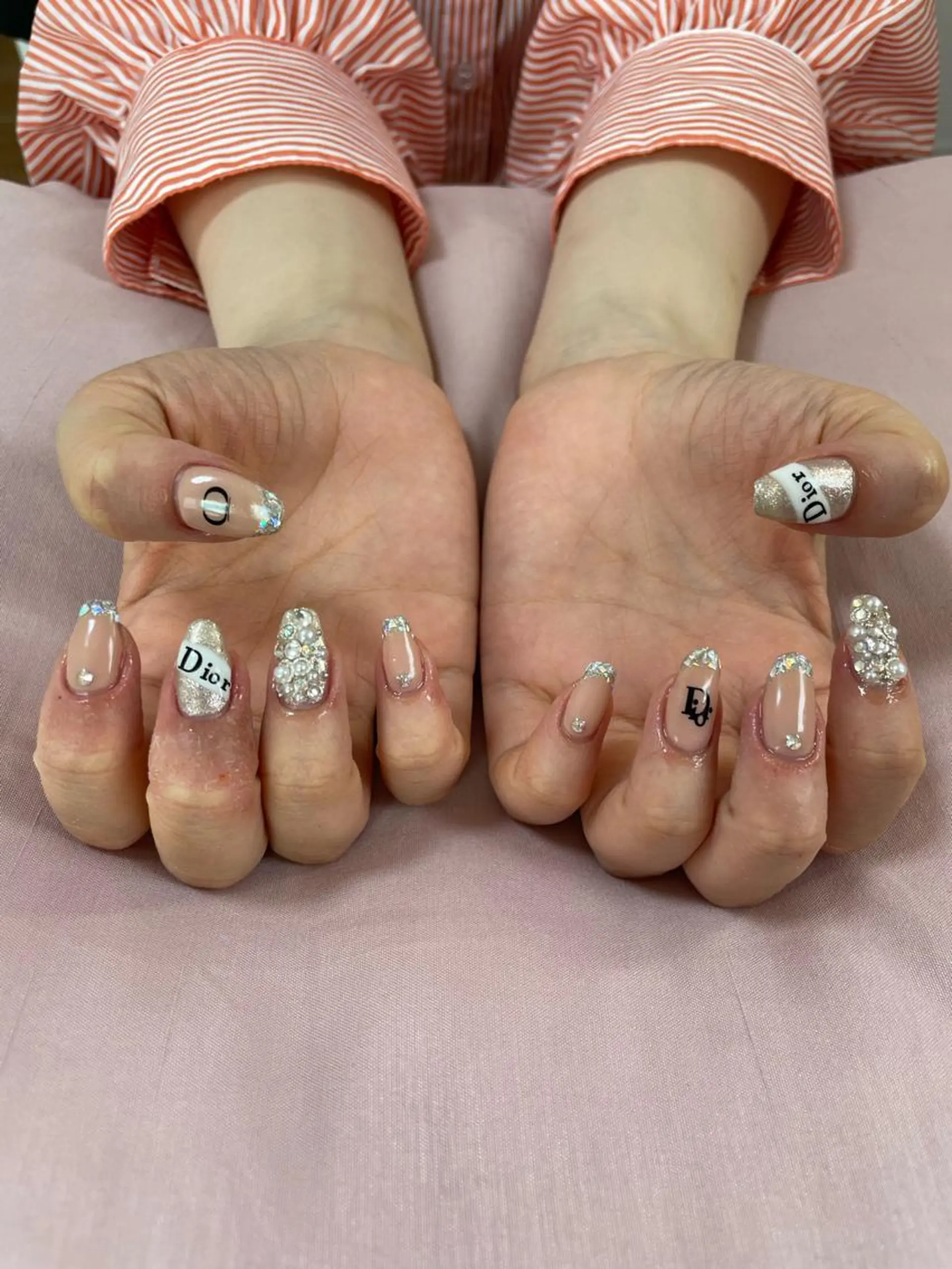 ネイル ハンドネイル フットネイル nailsalon momoのネイルデザイン