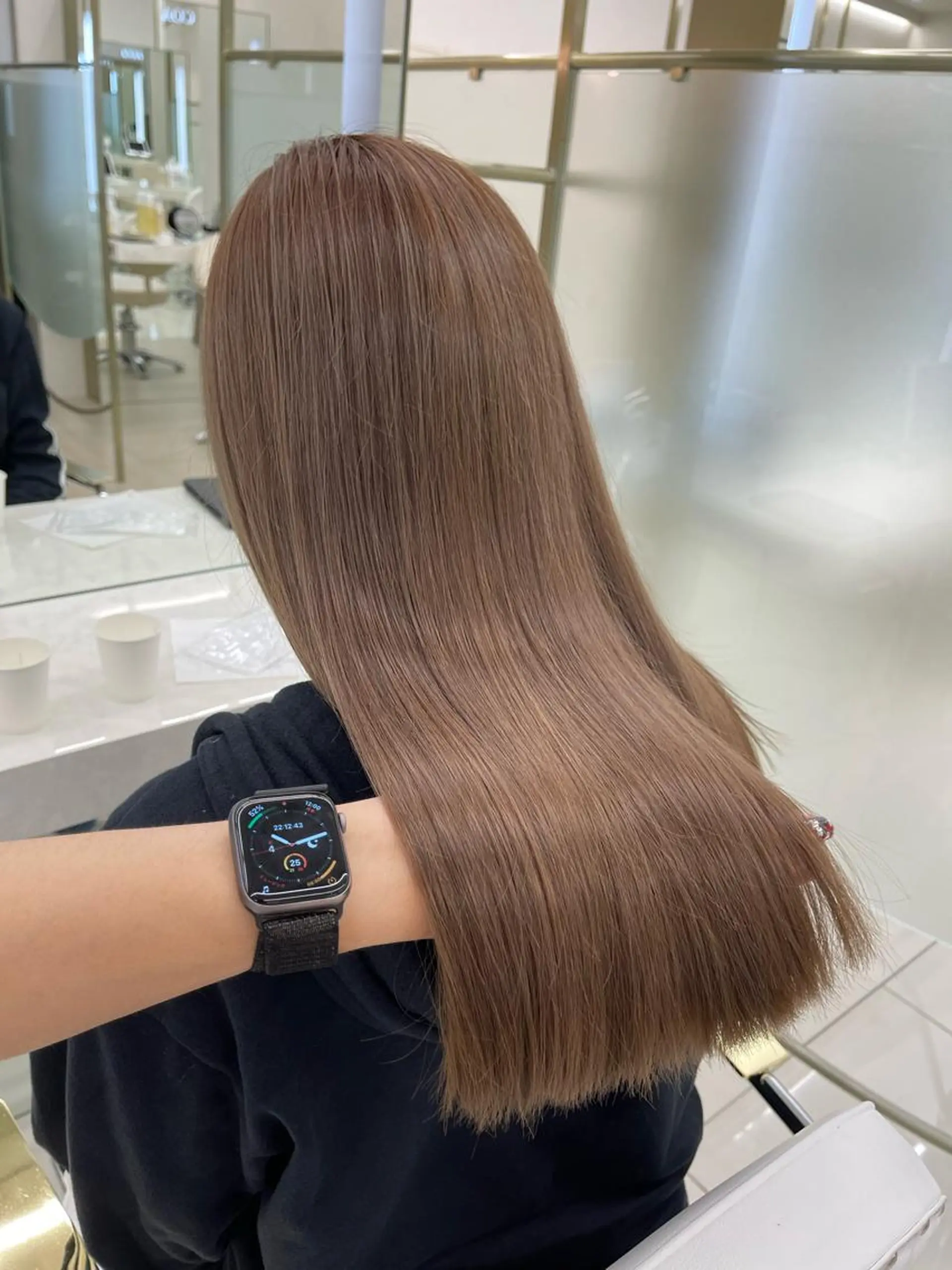 ロング カラー メンズ ベージュカラー ミルクティーベージュ ヘアカラー トリートメント 今だけ無料カット募集 💫KEISHIのヘアスタイル