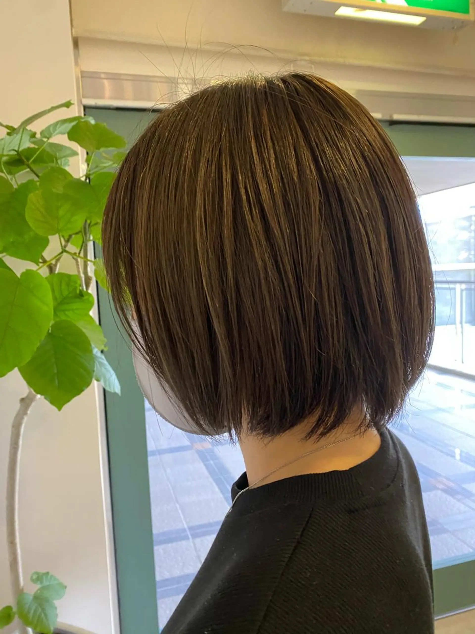 カラー ioe 岡本のヘアスタイル