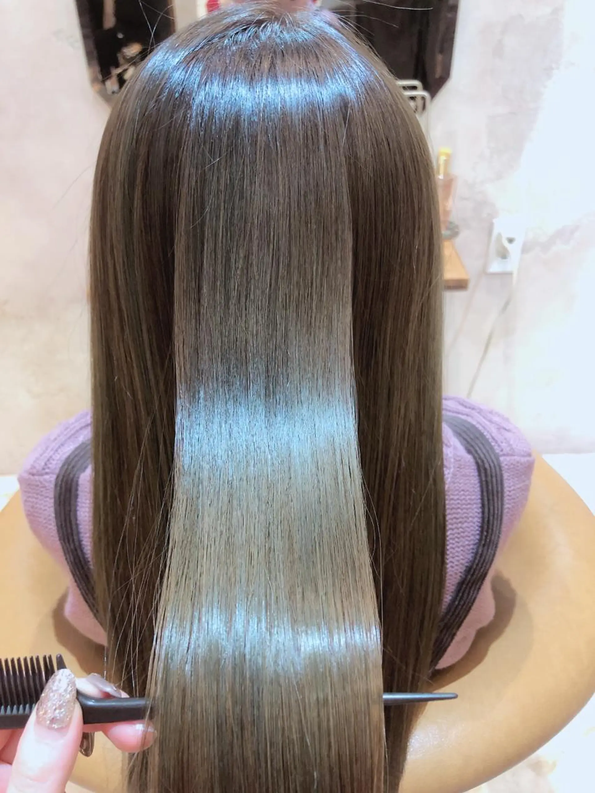 ミディアム アッシュ カット ヘアカラー トリートメント 代表山口ひな 髪質改善のプロのヘアスタイル